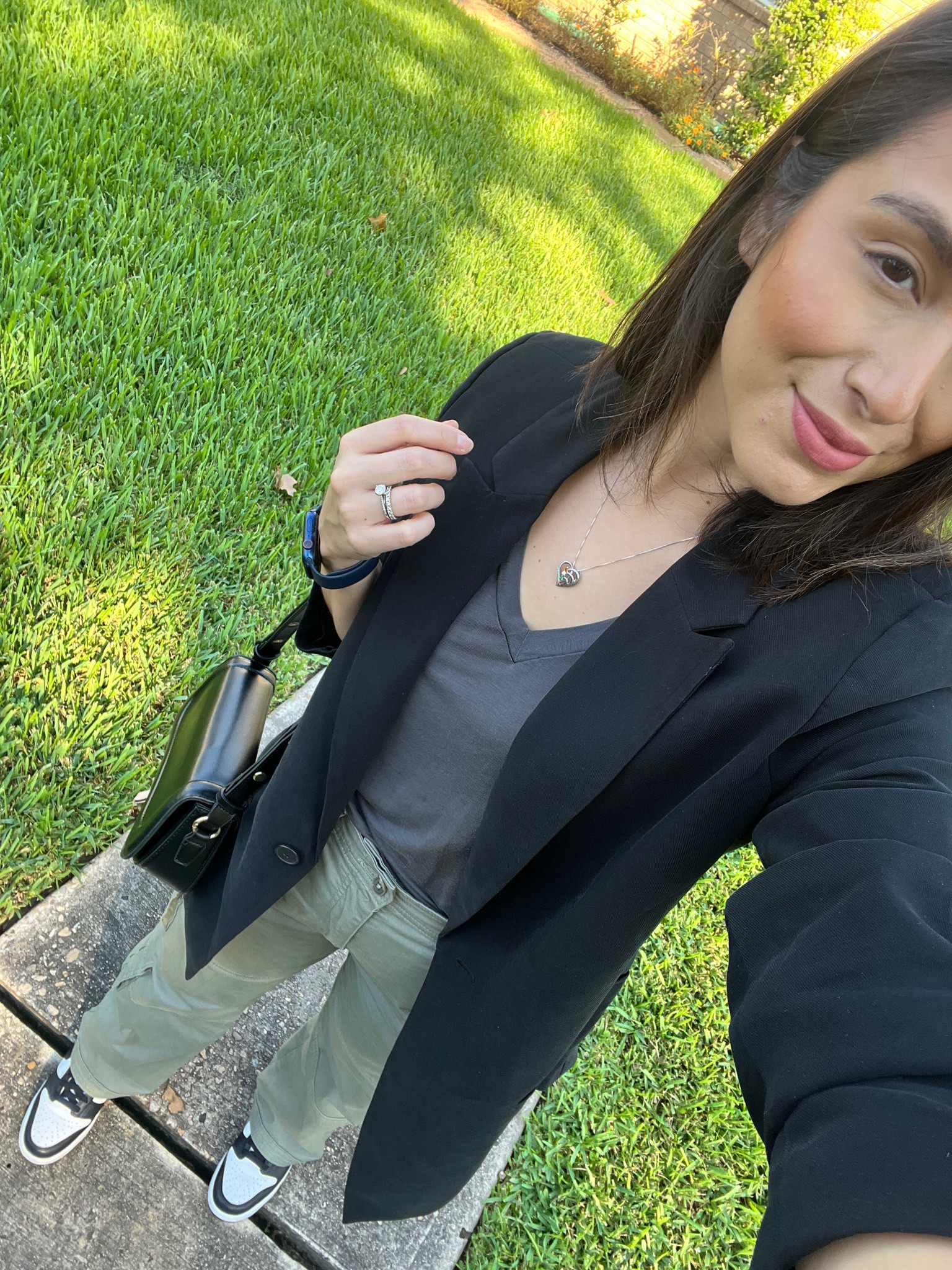 Fall outfit for warmer weather

Fall outfit ideas
Petite friendly
Green cargo pants
Abercrombie pants
Abercrombie jeans
Dark gray top
Black blazer
Blazer fashion
Nike dunk
Nike dunk outfit
Panda shoes


#LTKStyleTip #LTKSaleAlert #LTKSeasonal