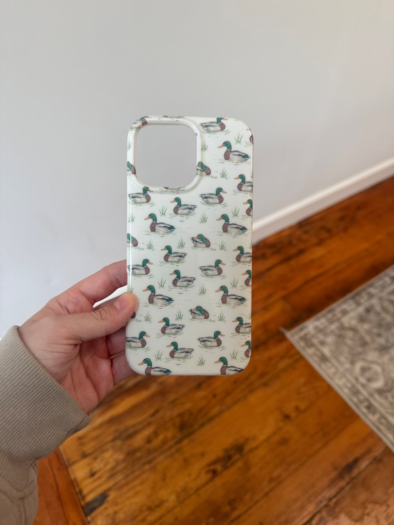 obsessed with this phone case for spring/summer 🦆🦆