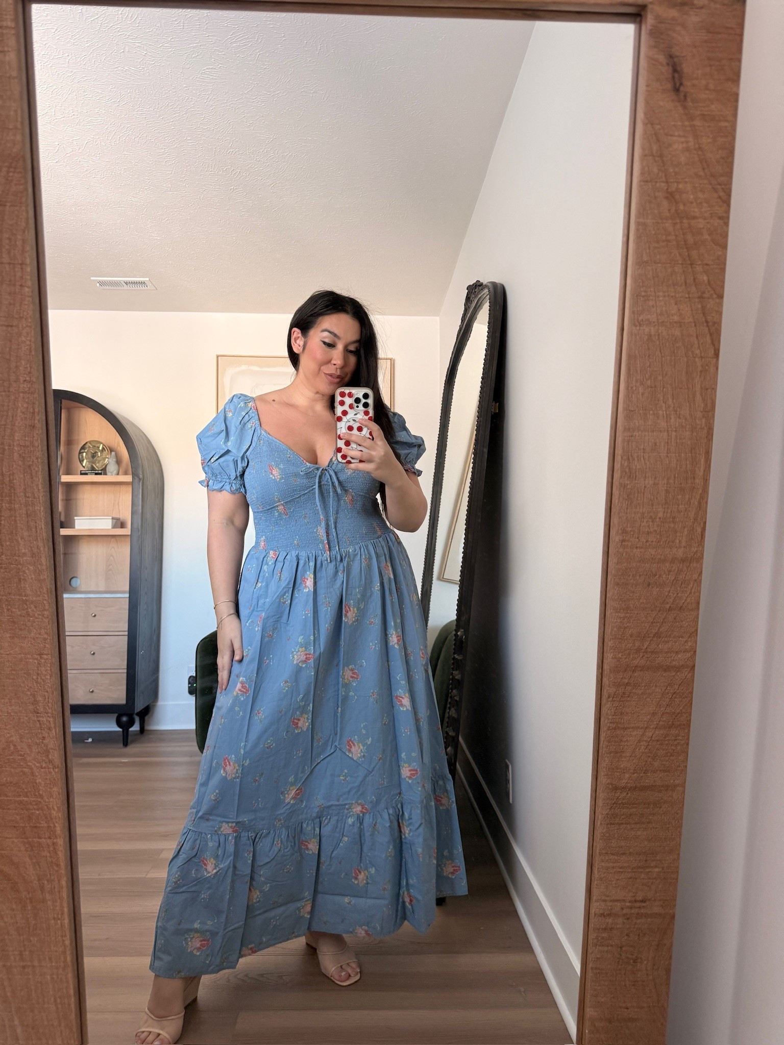 Target midsize dresses and spring purchases. The puff sleeves are back at it again! This dress is fun, fresh and screams spring! The denim look with the floral detailing is 😍😍😍
-
-
@Target , Target midsize, Spring, Spring dresses, Midsize dresses, Seasonal, Floral dresses, Midsize

#LTKMidsize #LTKSeasonal #LTKootd