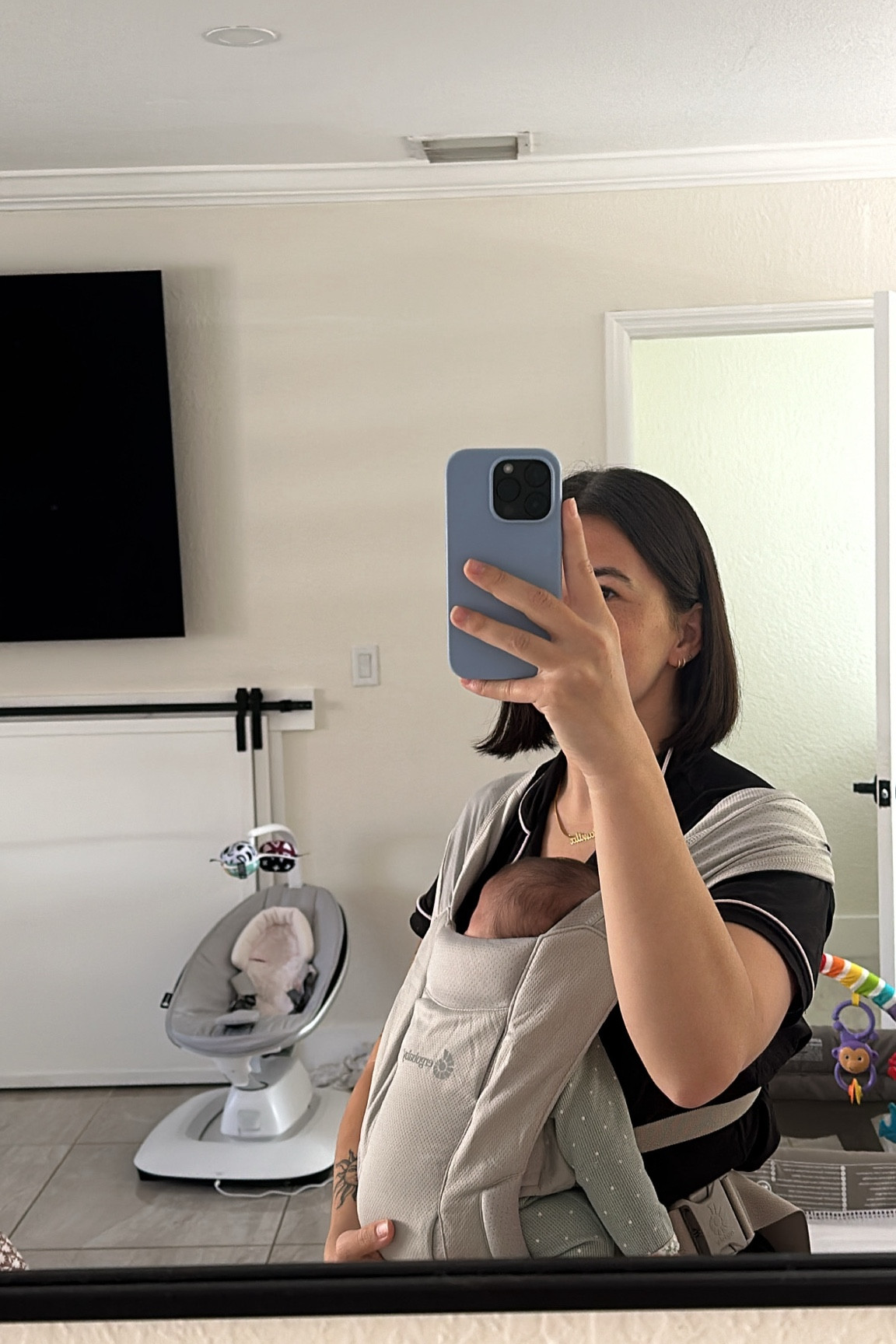 #babycarrying #momootd 