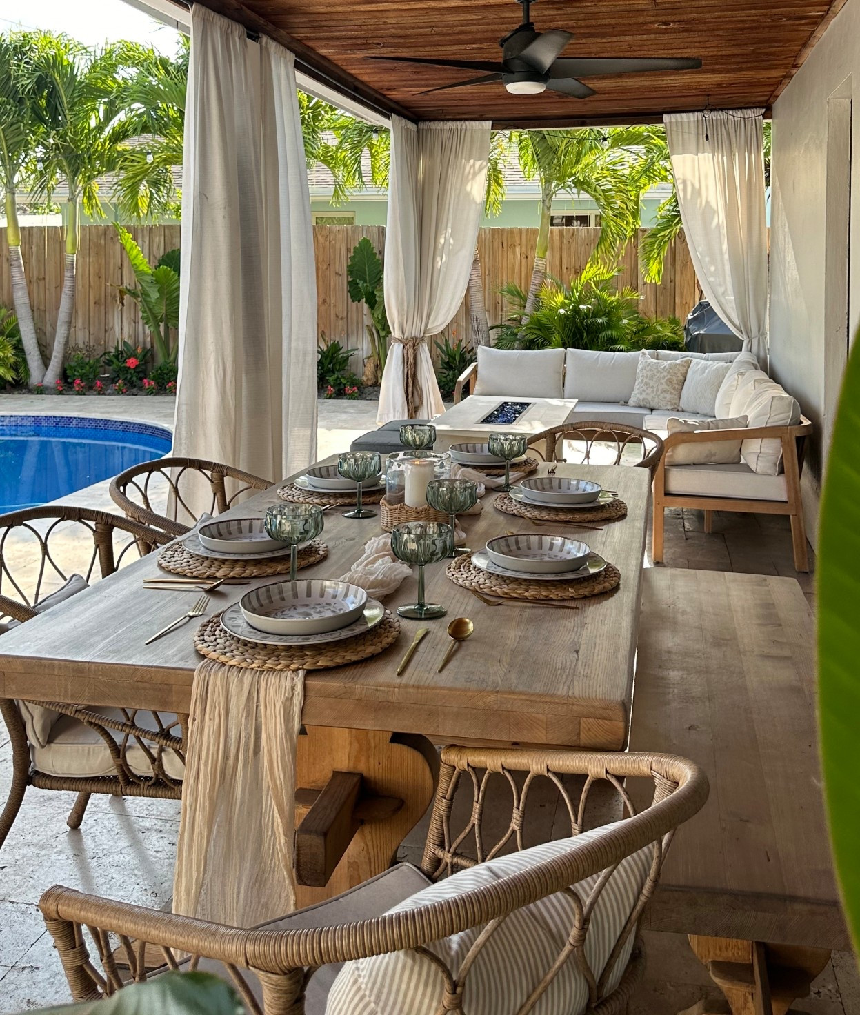 Outdoor dining table and chairs 

#LTKSeasonal #LTKHome #LTKSaleAlert