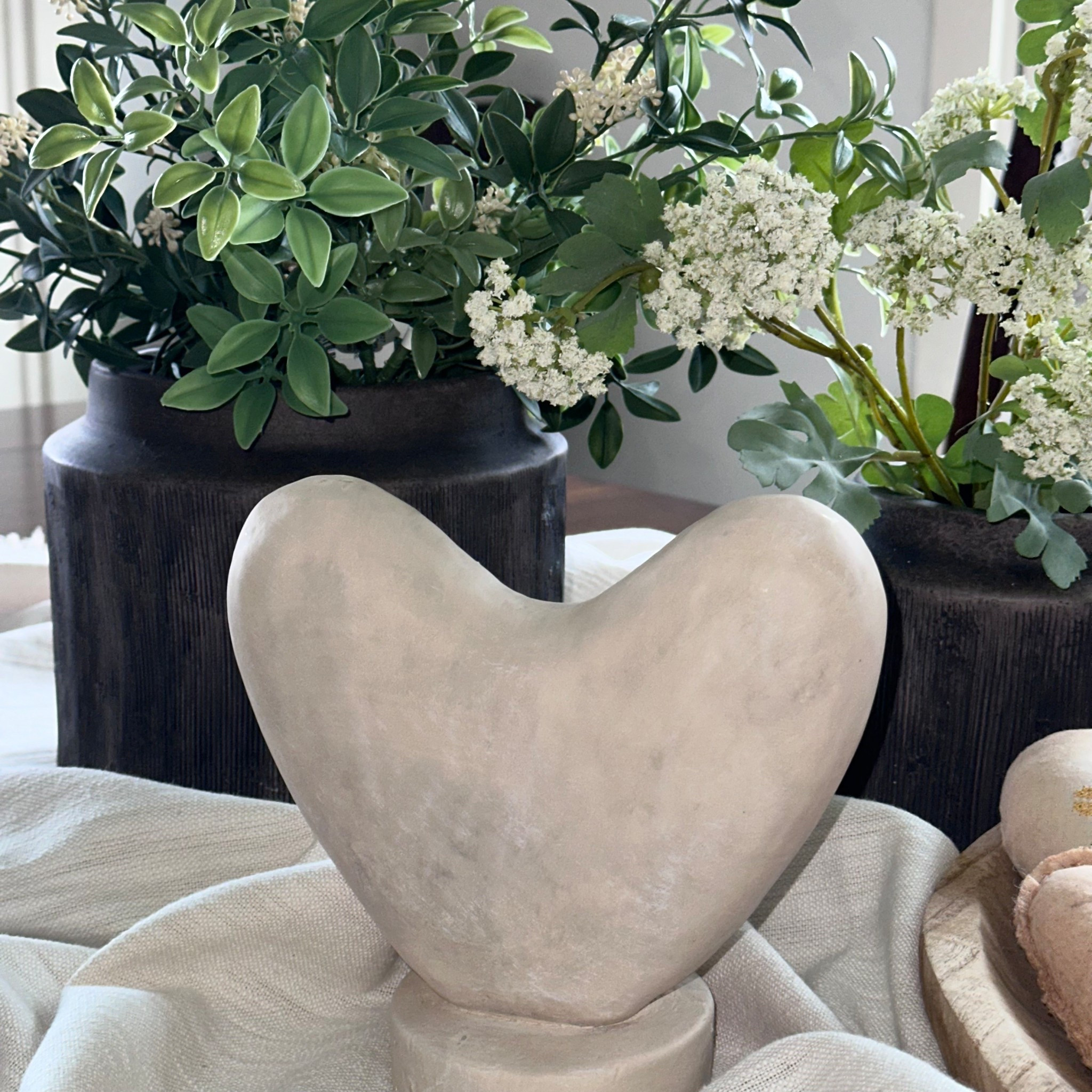 Add a little LOVE to your home with this adorable heart bookend I picked up at Aldi. 

I’ve also linked similar bookends from Pottery Barn available in 2 sizes🤍



#LTKHome #LTKValentine #LTKSeasonal