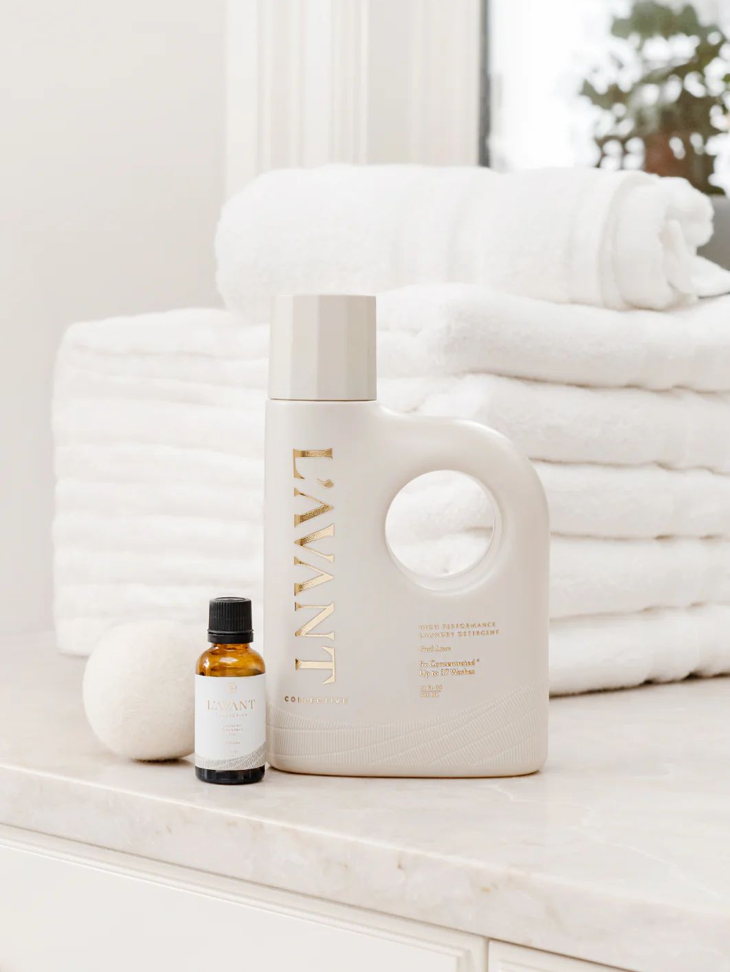 Fresh Linen Laundry Oil & Wool Balls Bundle | L'AVANT Collective