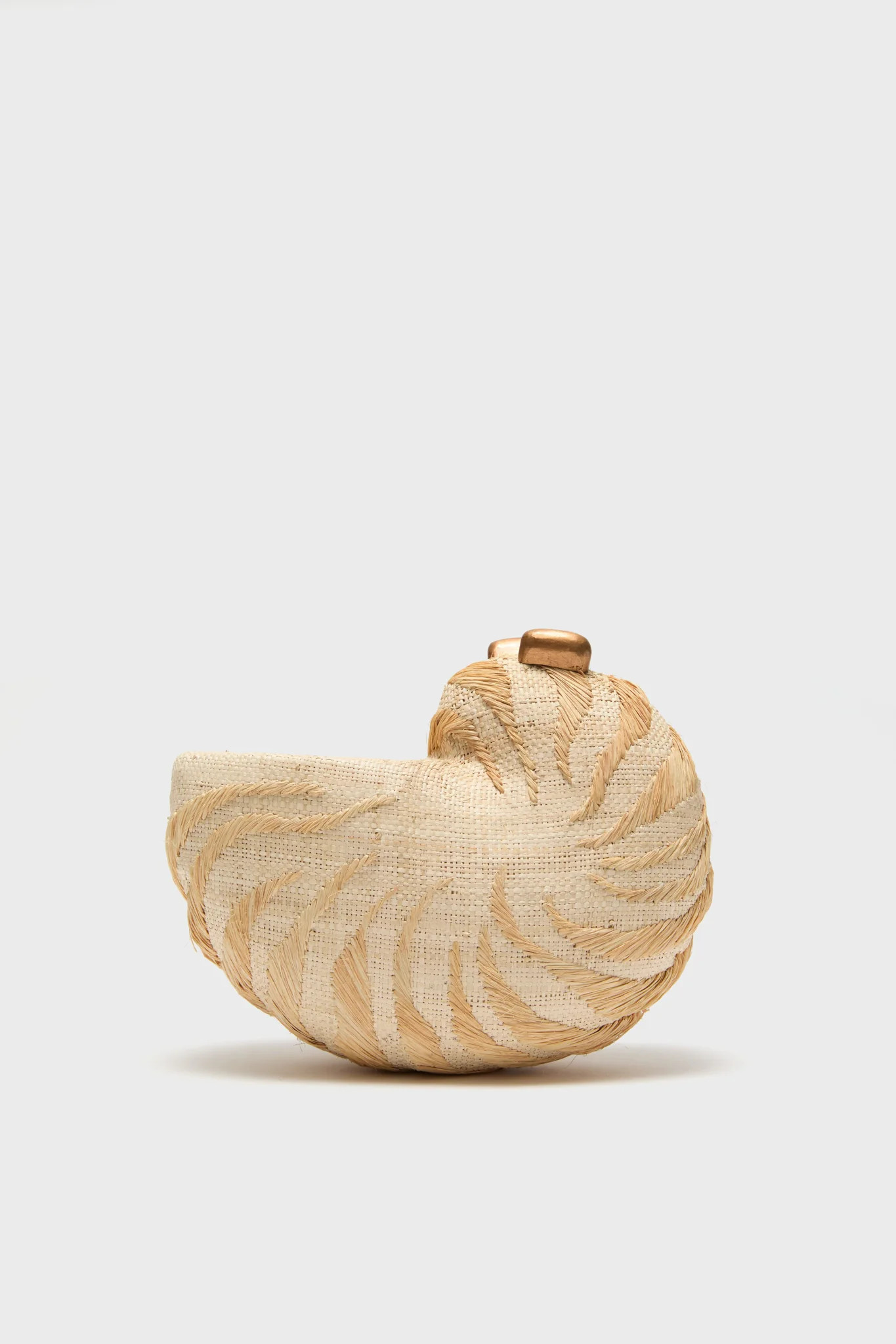 Sand Anna Conch Clutch | Tuckernuck (US)