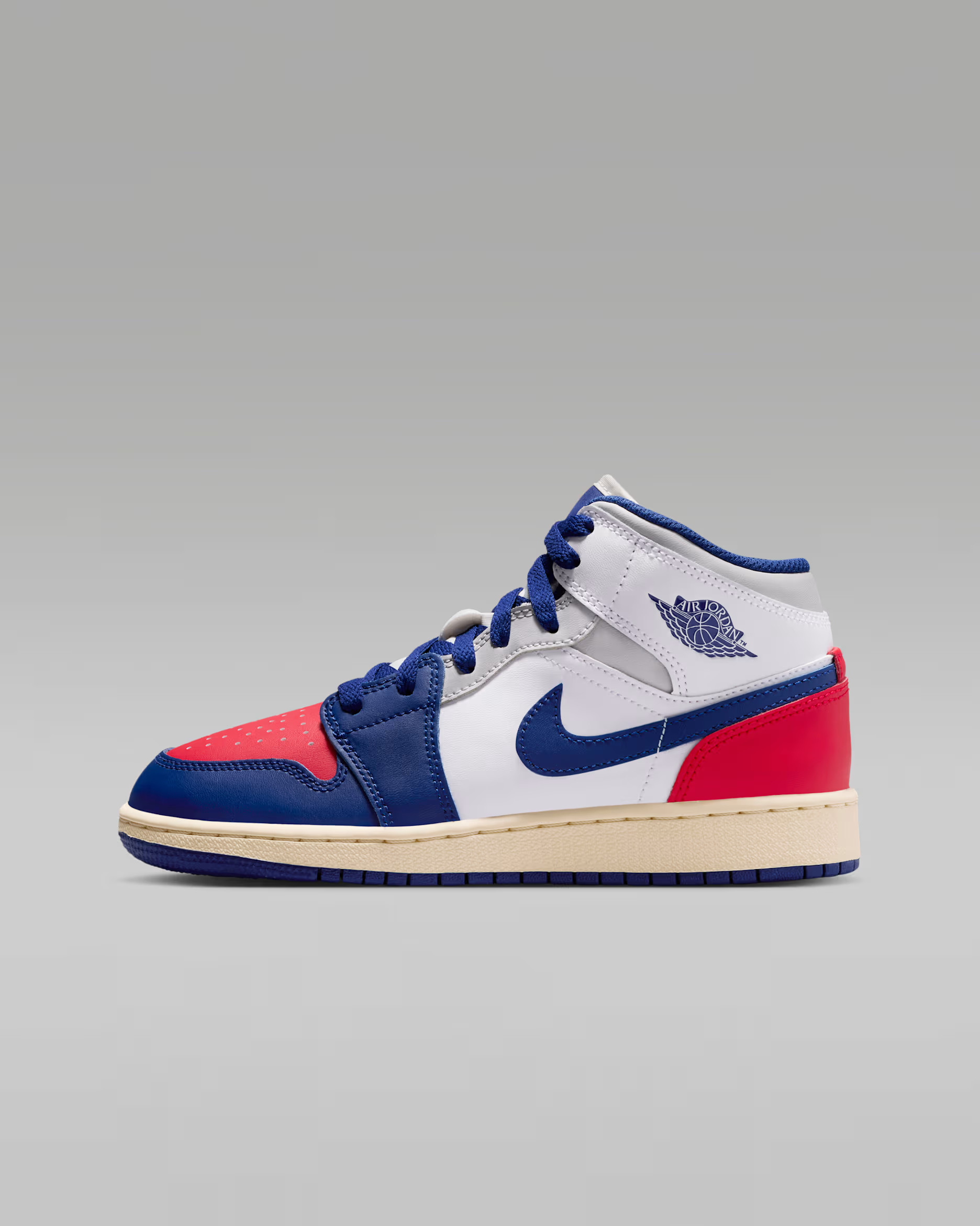 Air Jordan 1 Mid Big Kids' Shoes | Nike (US)