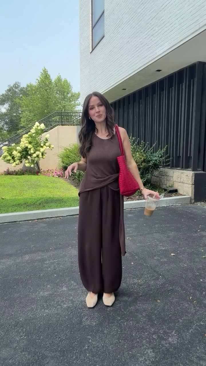 Comfy but chic outfit. On major sale. Add a heel and you’re dinner-ready!
Top: true to size 
Pants: true to size 
Flats: size down a size
Linked many other pants that will give you that same look, too! ❤️

#LTKootd #LTKOver40 #LTKSeasonal