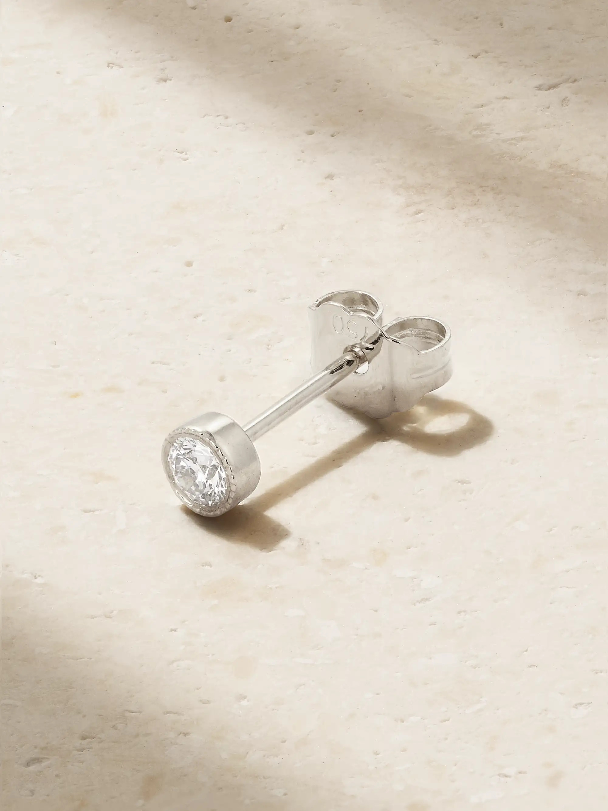 Scalloped 2.5mm 18-karat white gold diamond earring | NET-A-PORTER (US)