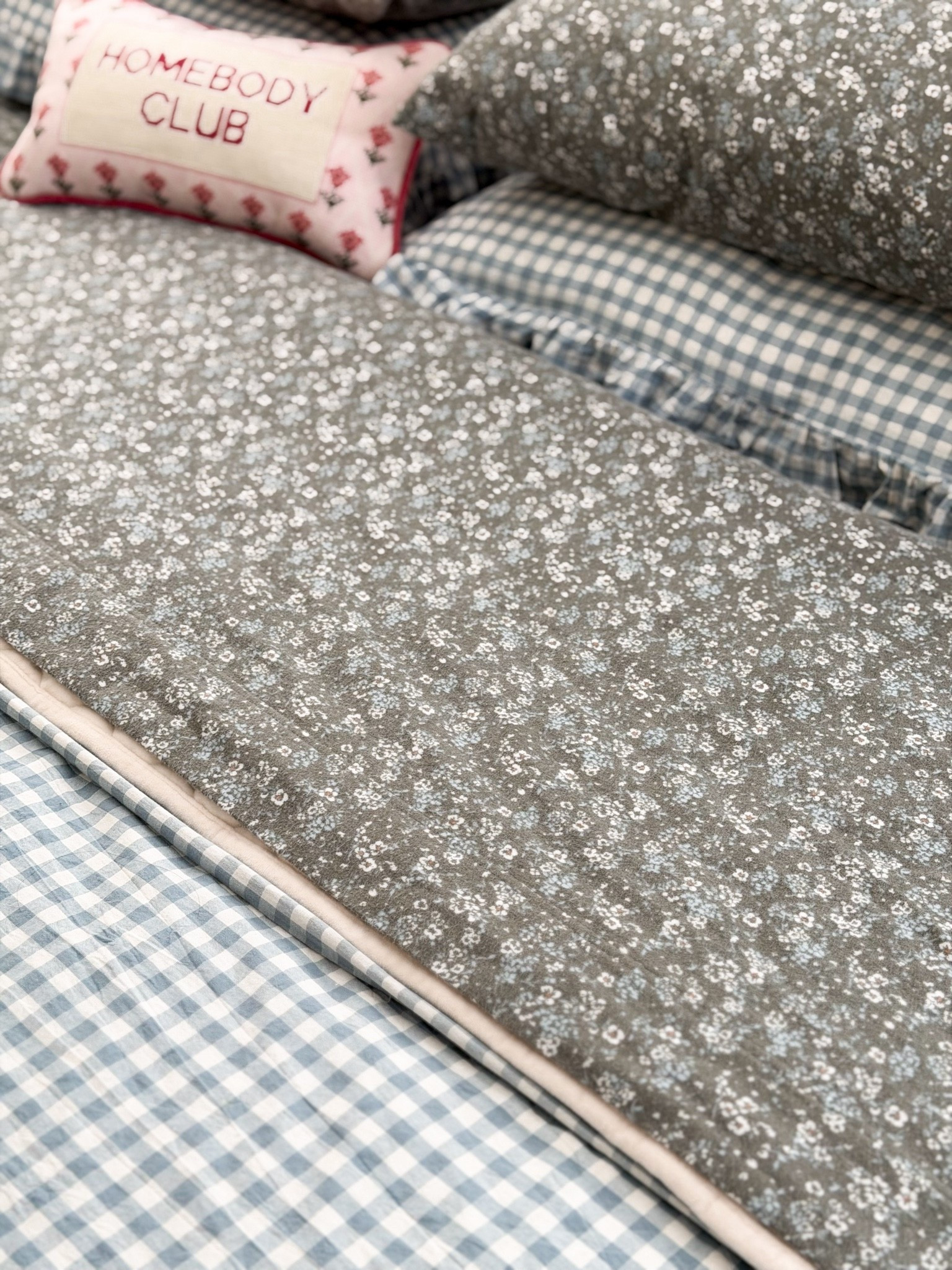 Cozy fall bedding.