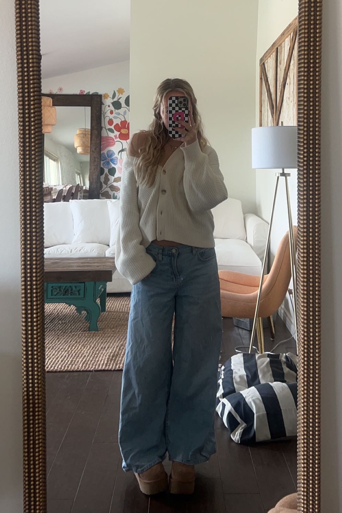 cute & comfy ootd 

#LTKHoliday #LTKGiftGuide #LTKSeasonal