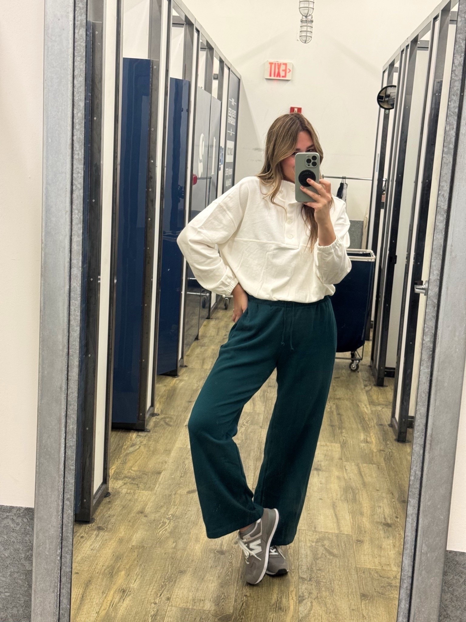 This set I put together, and the viral old navy wide leg pants! Such a comfy outfit!



#LTKdayinmylife #LTKgrwm #LTKootd