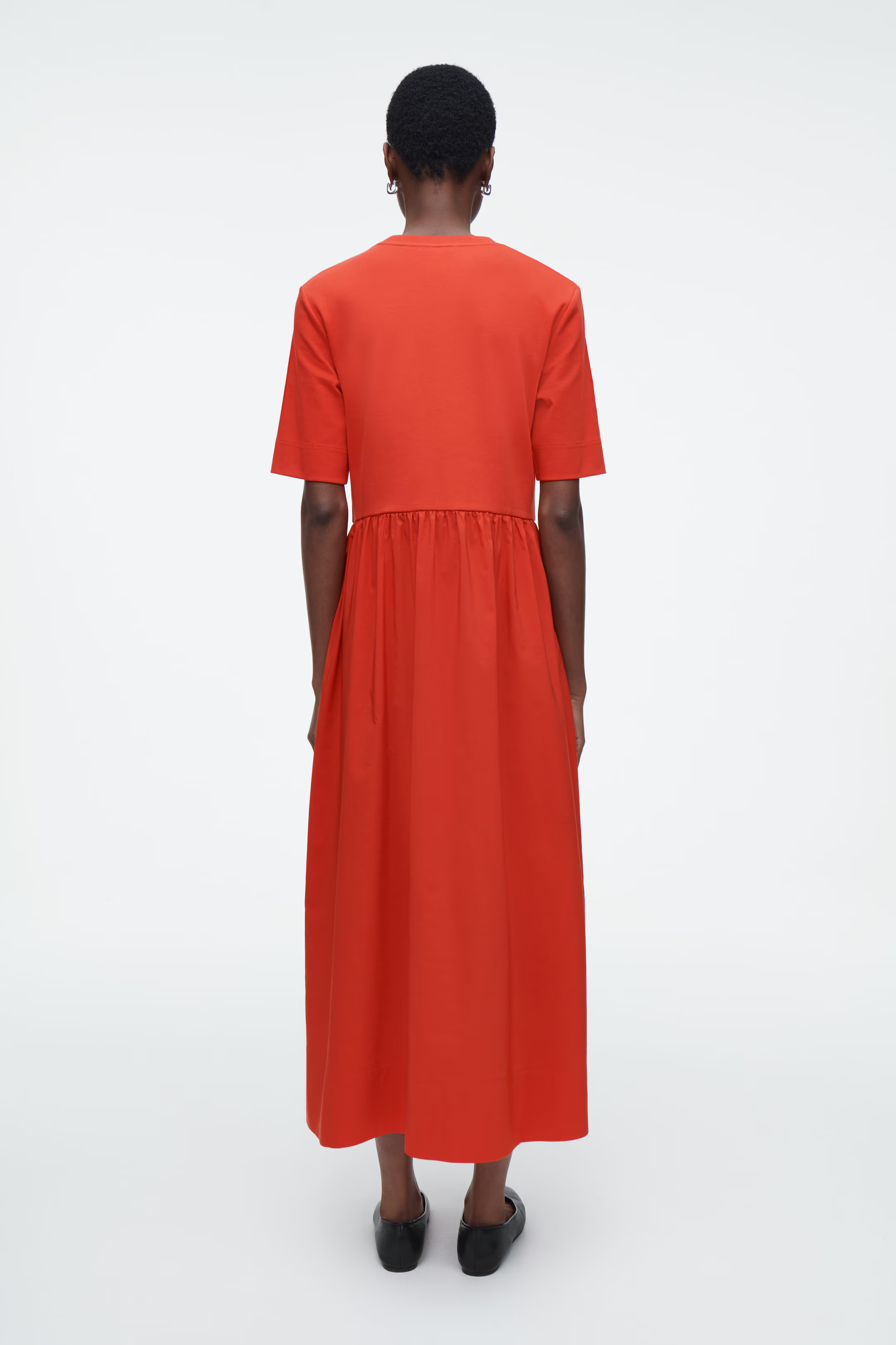 CONTRAST-PANEL MIDI DRESS - RED | COS (EU)