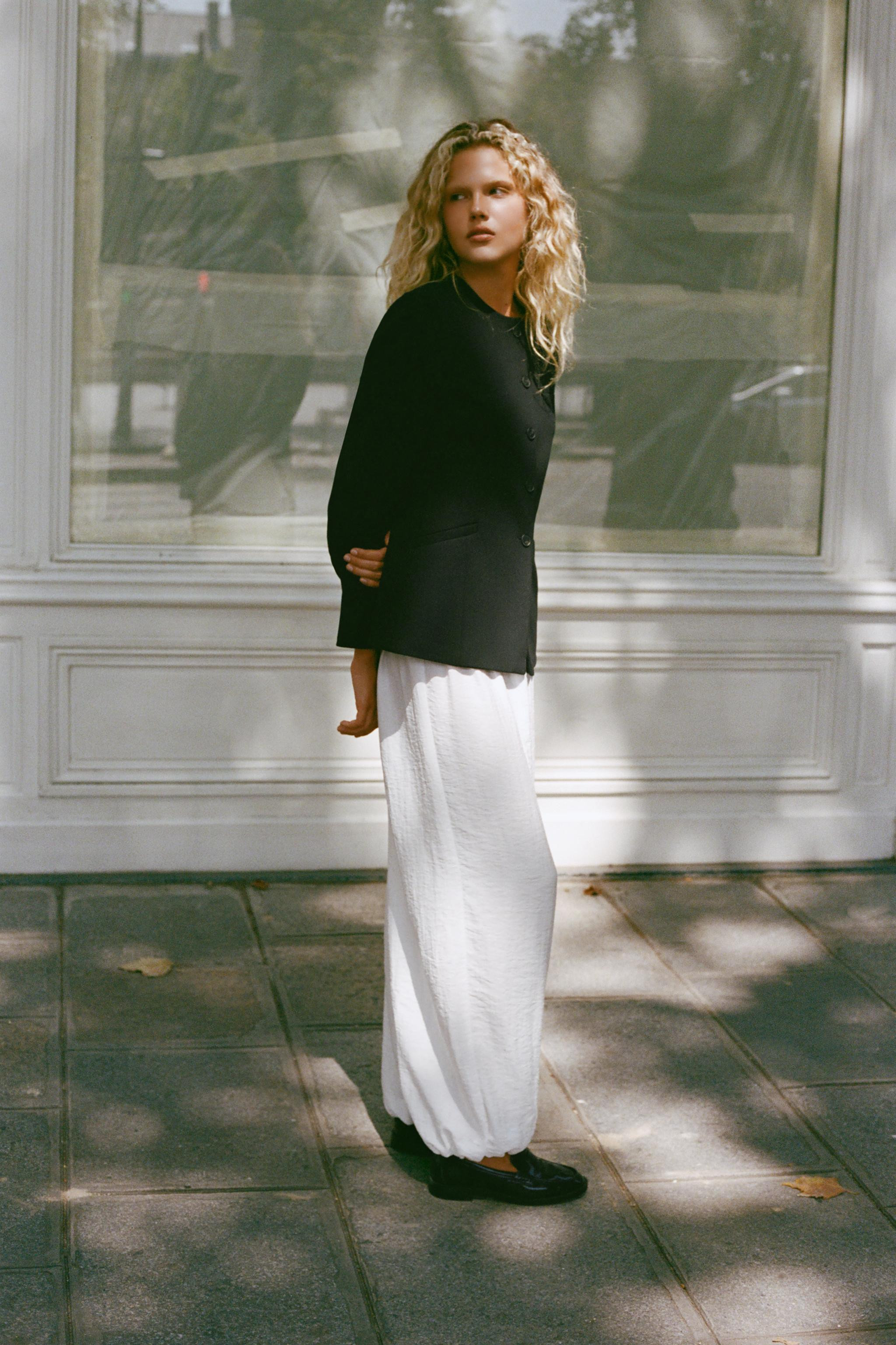 FITTED BLAZER WITH SHOULDER PADS | Zara UK