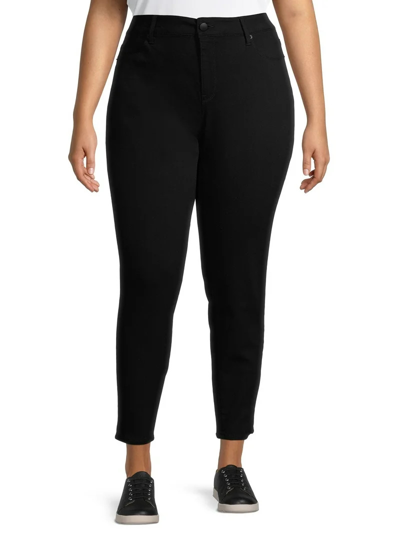 No Boundaries Juniors' Plus Size Classic Skinny Jean | Walmart (US)