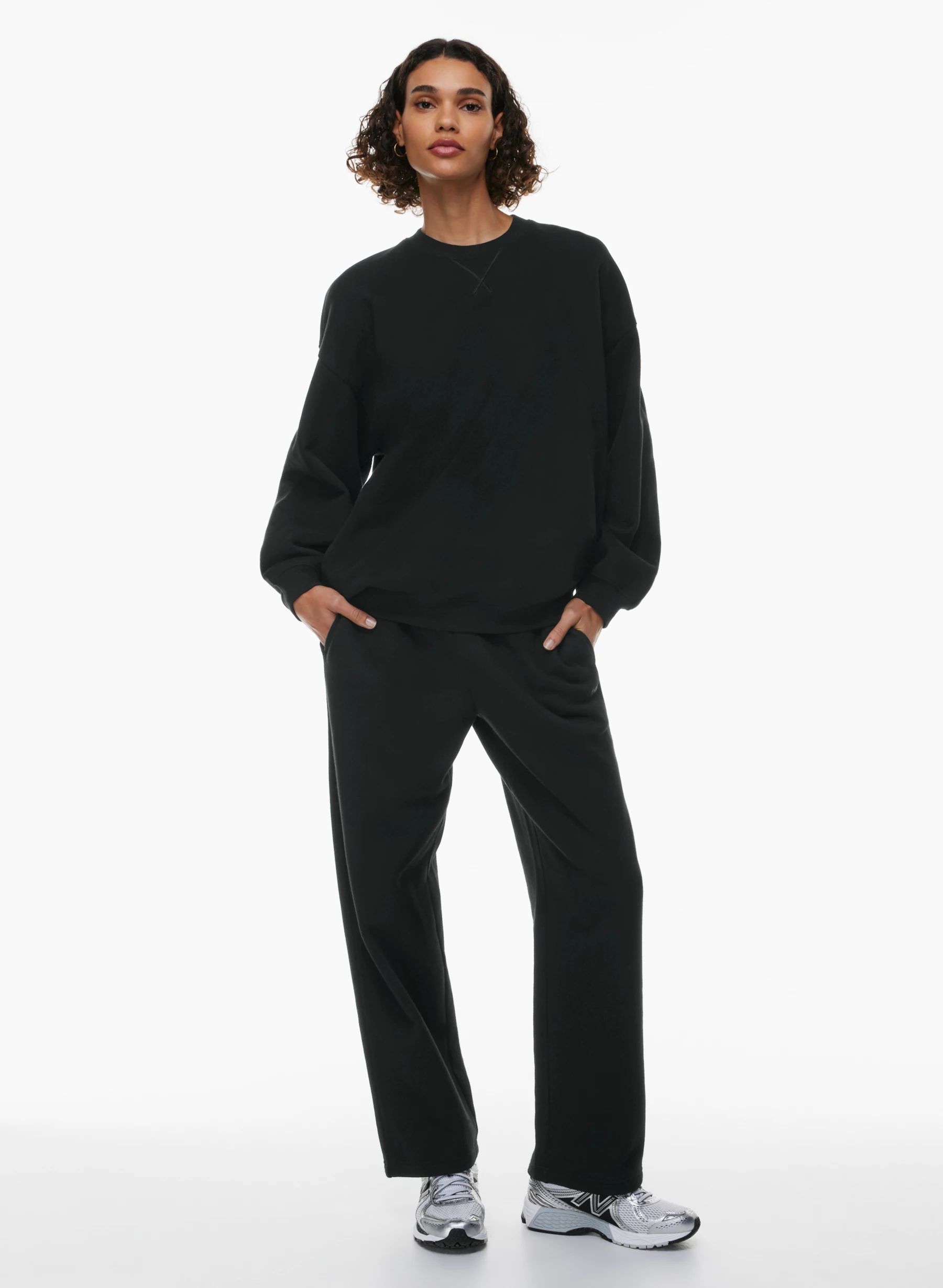 COZY FLEECE MEGA CREW SWEATSHIRT | Aritzia