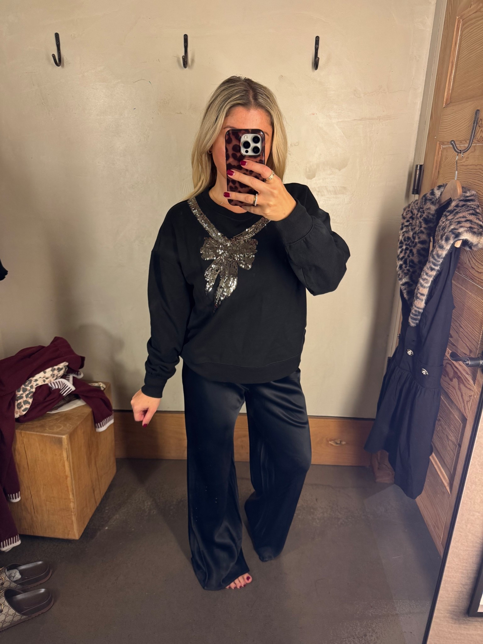 30% off Anthropologie sale
Small bow sweater 
Small pants
Anthro30

#LTKSaleAlert #LTKHoliday #LTKFindsUnder100