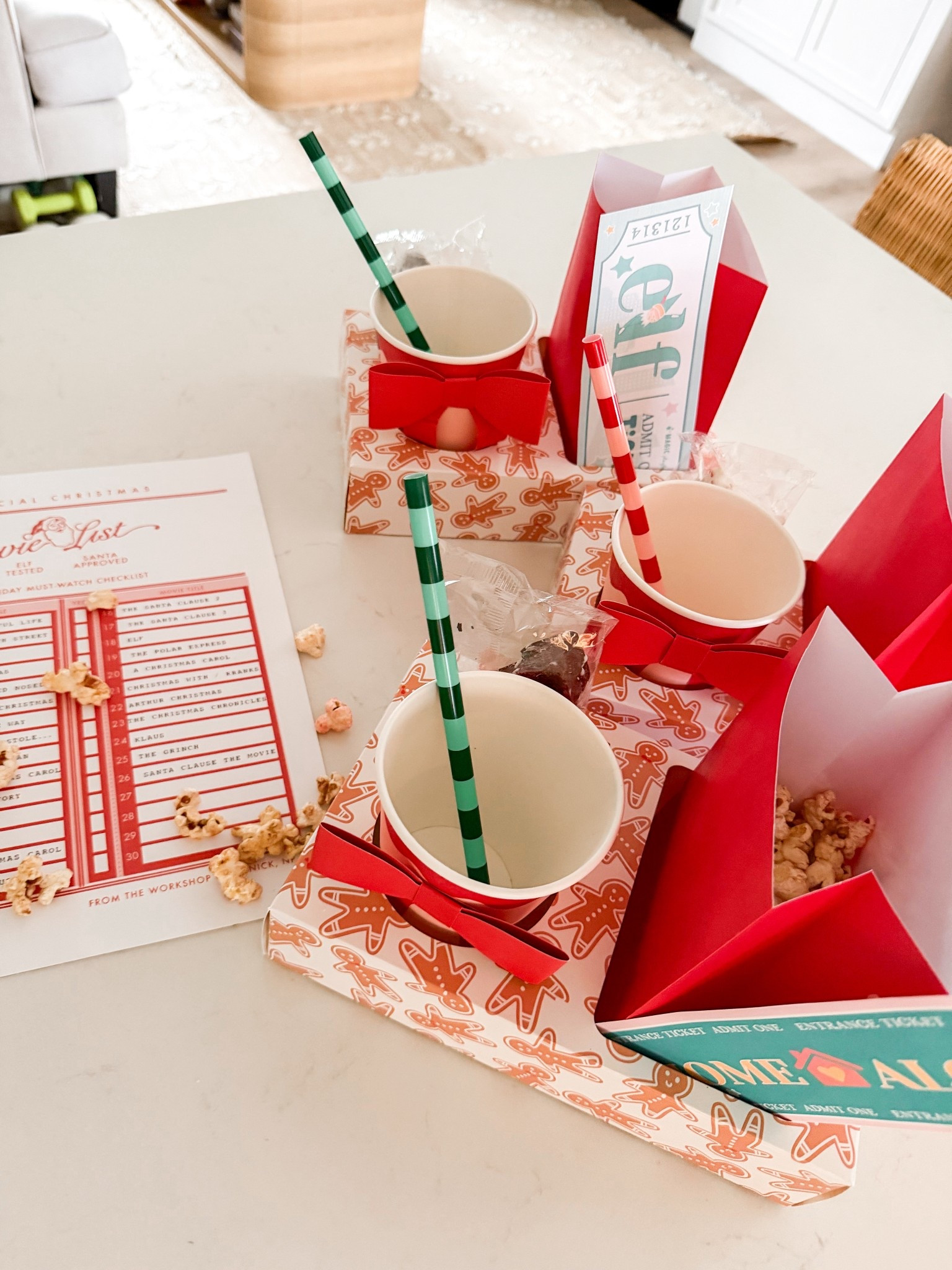 Holiday movie night !!