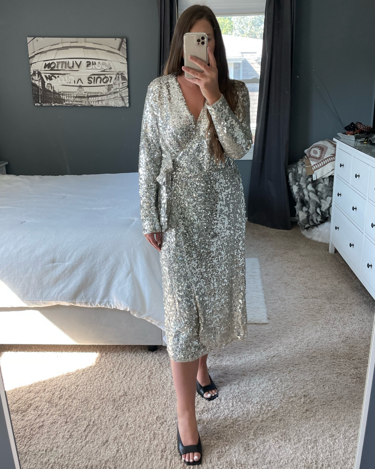 Wearing a size large 

#dress #longsleevedress #holidaydress #nyedress #hm #sequindress #lasvegasstyle #partyoutfit #holidayoutfit 

#LTKSeasonal #LTKHoliday #LTKunder100