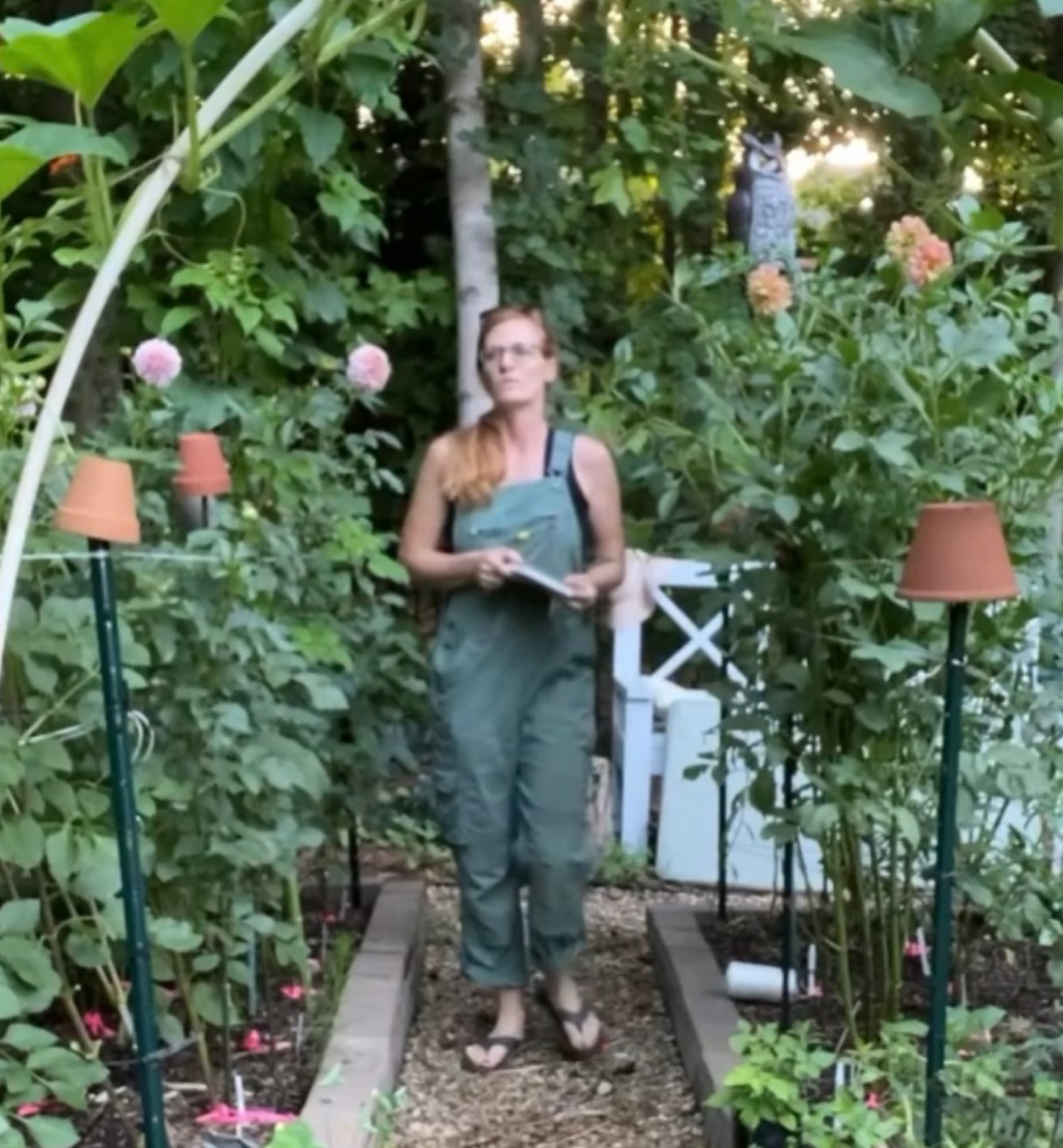 I am 5’10” and 159 lbs. I’m wearing the 31 inch inseam and a size medium. 