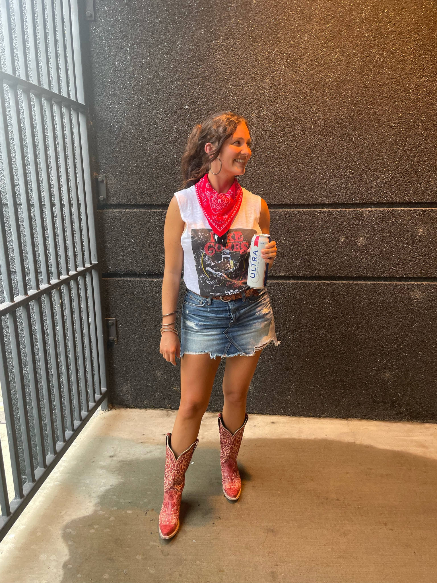 My one and only country concert attendance for the year it seems 🎶🤠

Western, red boots, blue Jean skirt, bandana, graphic tee 

#LTKtravel #LTKU #LTKstyletip