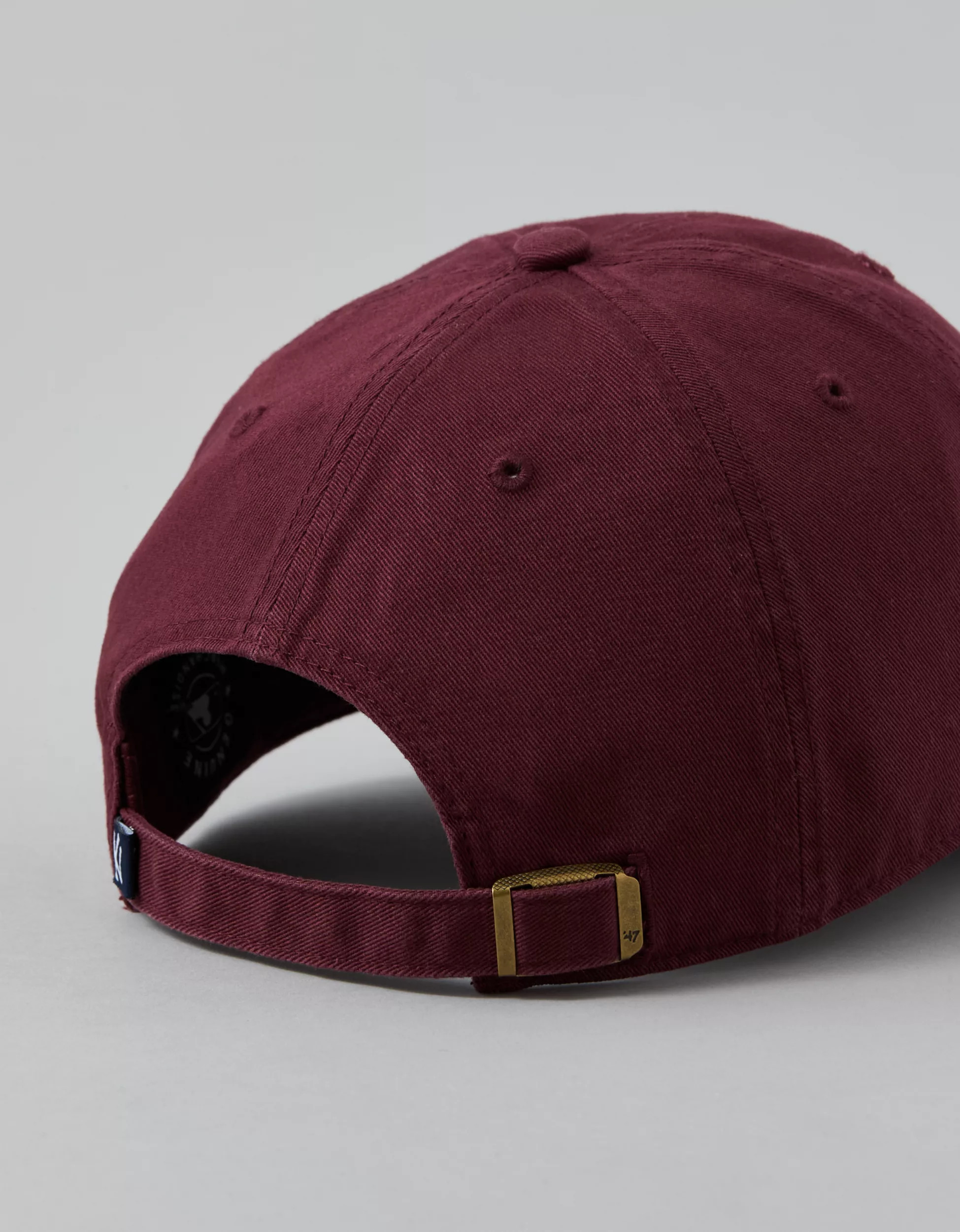 ⓘ | American Eagle Outfitters (US & CA)