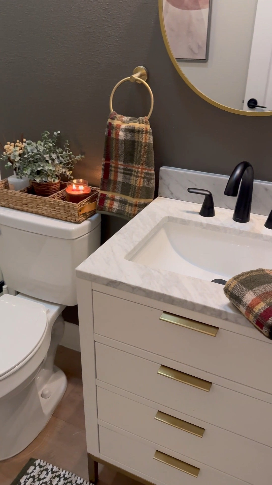 Some new fall decor for the bathroom.  Cute bathmat, plaid towels, bath towel, bathroom decor

#LTKHome #LTKdayinmylife #LTKstorytime