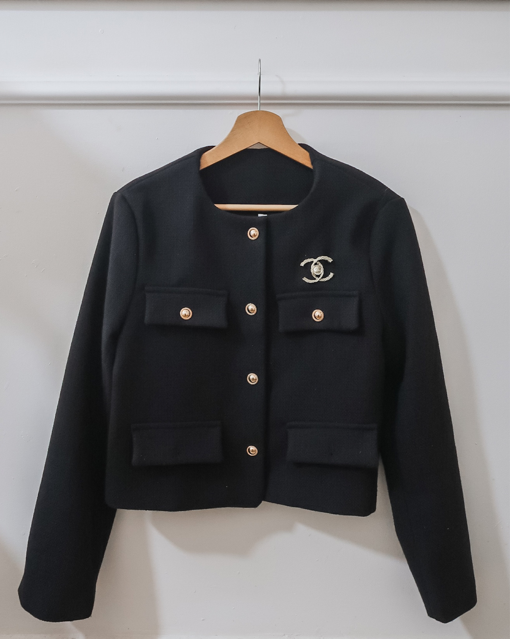 Trophy jacket, zara style jacket, tweed jacket, gold button jacket, elegant jacket, Boucle jacket, button front crop jacket, tailored bomber jacket, textured jacket 

#LTKfindsunder50 #LTKeurope #LTKworkwear