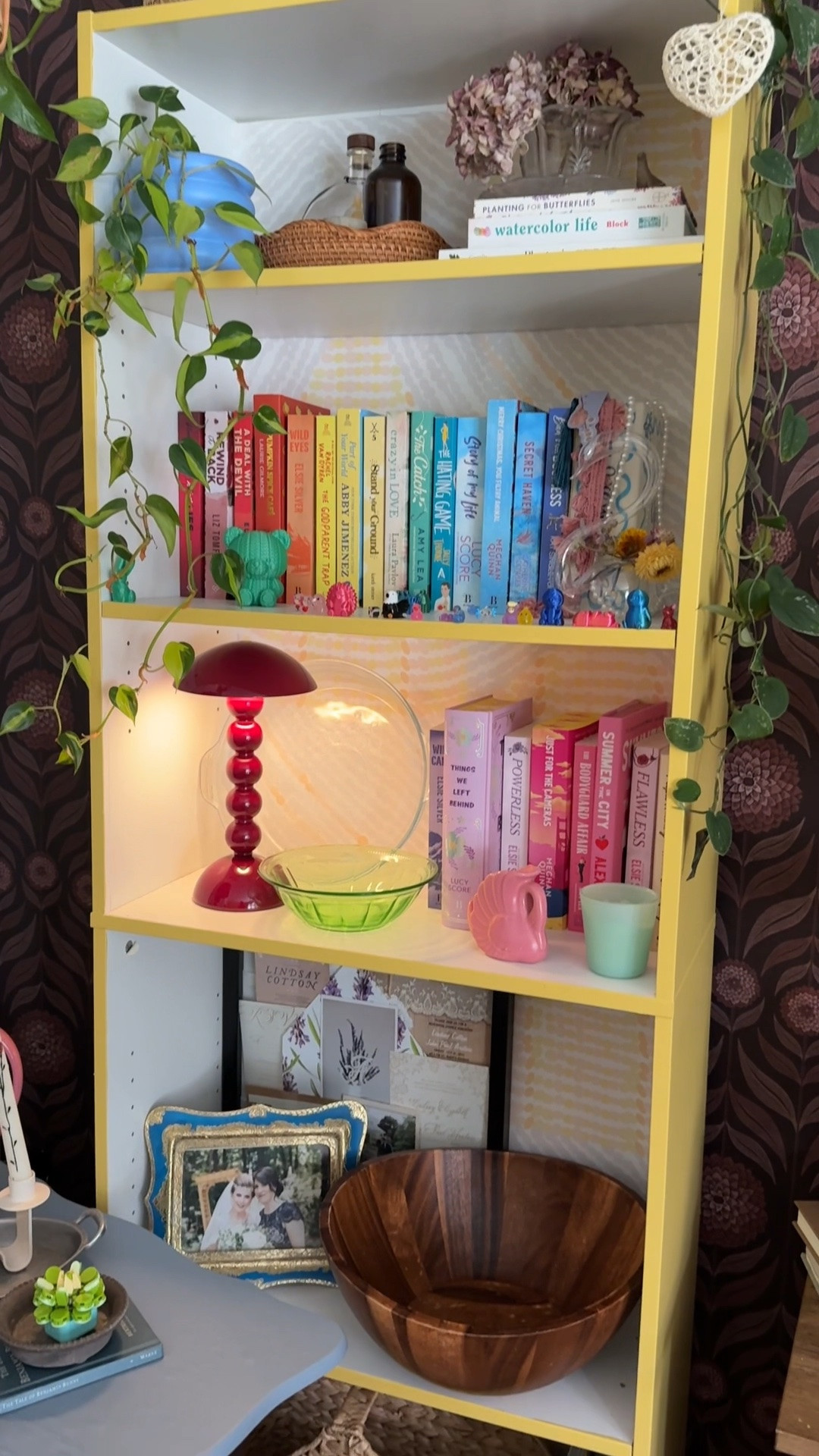 Cutest lamp! I love moving it all over the house!

#lamp #maximalist #maximaliststyle #dopaminedecor #homedecor