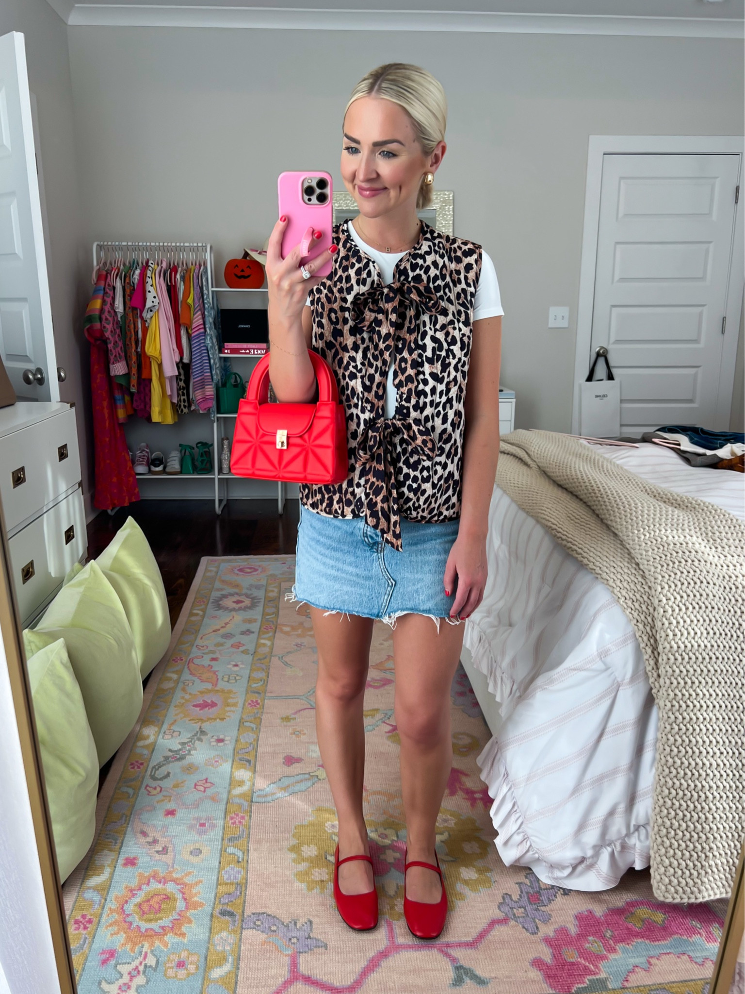 Quilted leopard vest / leopard front bow tie vest outfit / Amazon fall fashion 
Size: SM


#LTKSeasonal #LTKStyleTip #LTKU