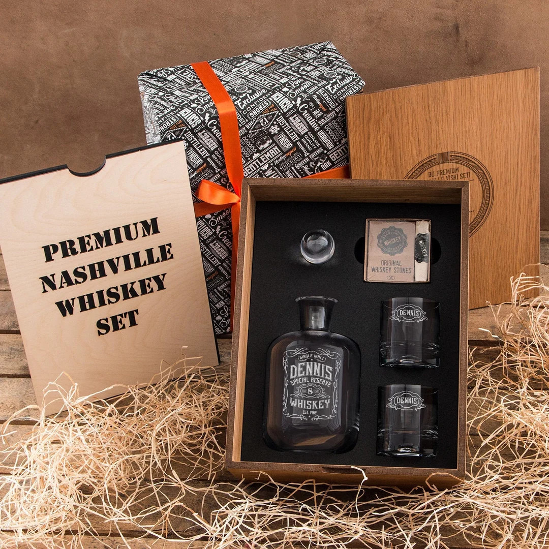 Custom Whiskey Set With Decanter2pcs Glasses and Whisky - Etsy | Etsy (US)