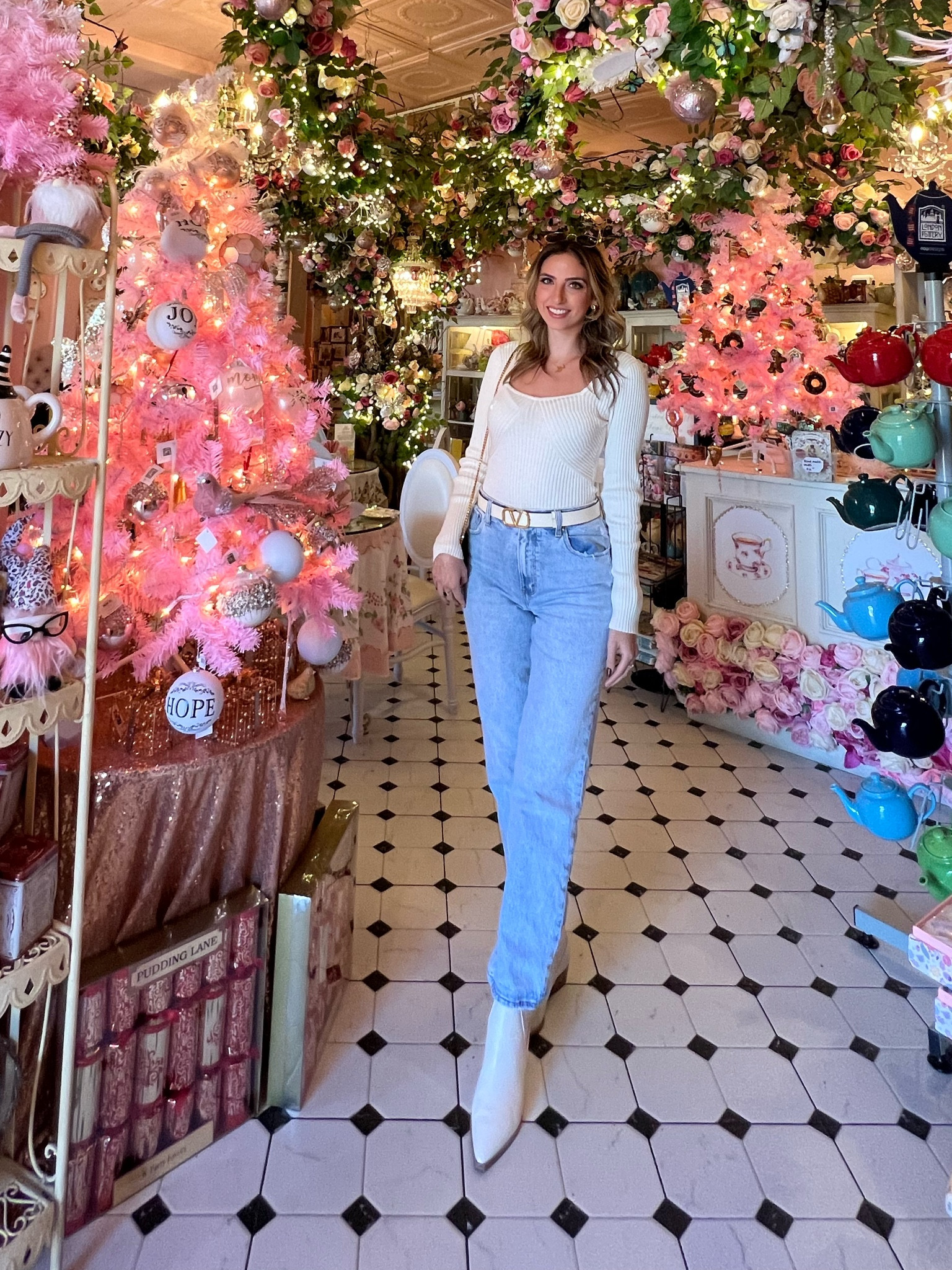 Abercrombie outfit details 🤍 

Shirt: Small
Jeans: 27r

#Abercrombie

#LTKunder100 #LTKsalealert