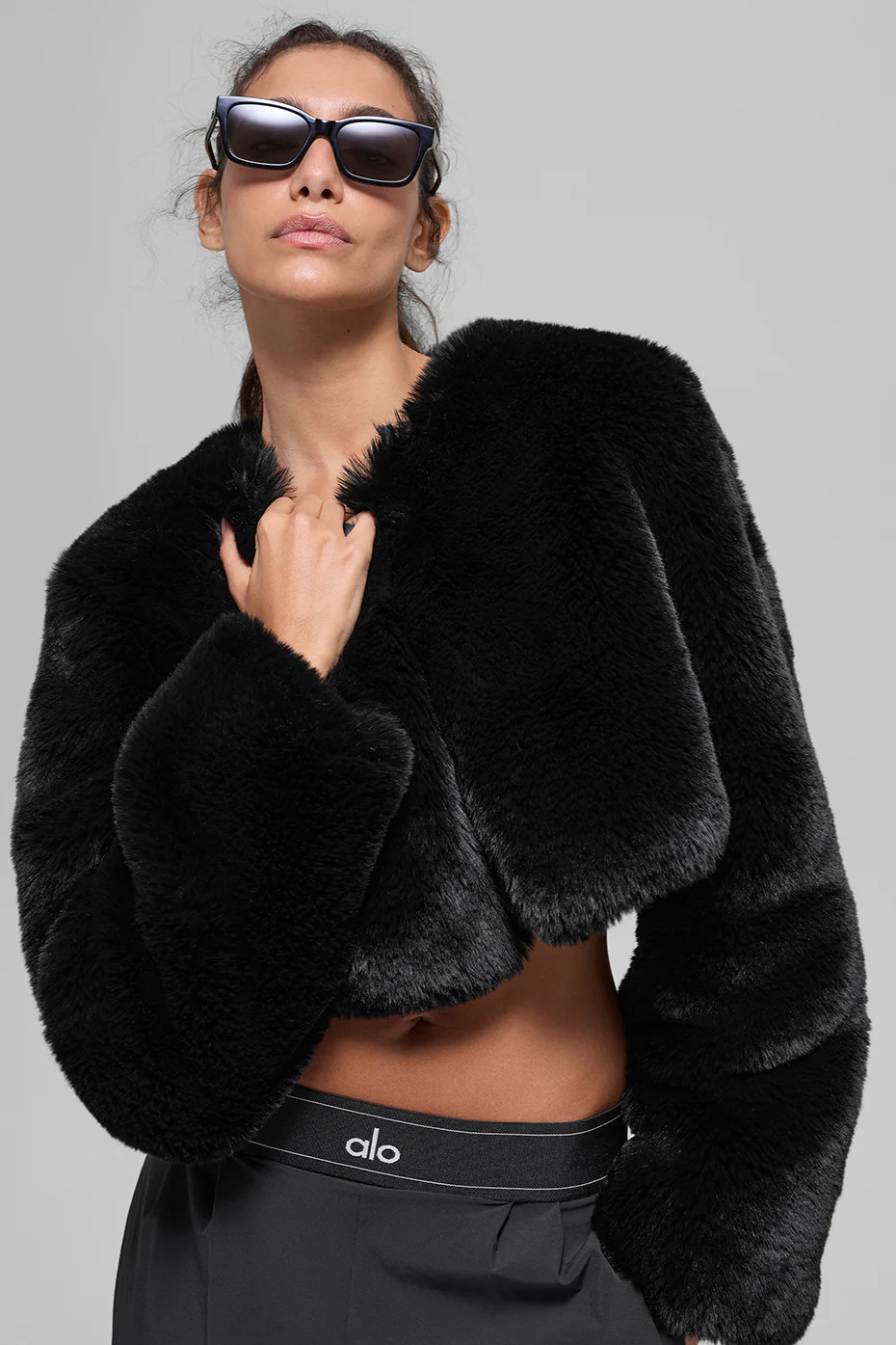 ALO | Faux Fur Chic Cropped Jacket in Black, Size: XS | Alo Yoga