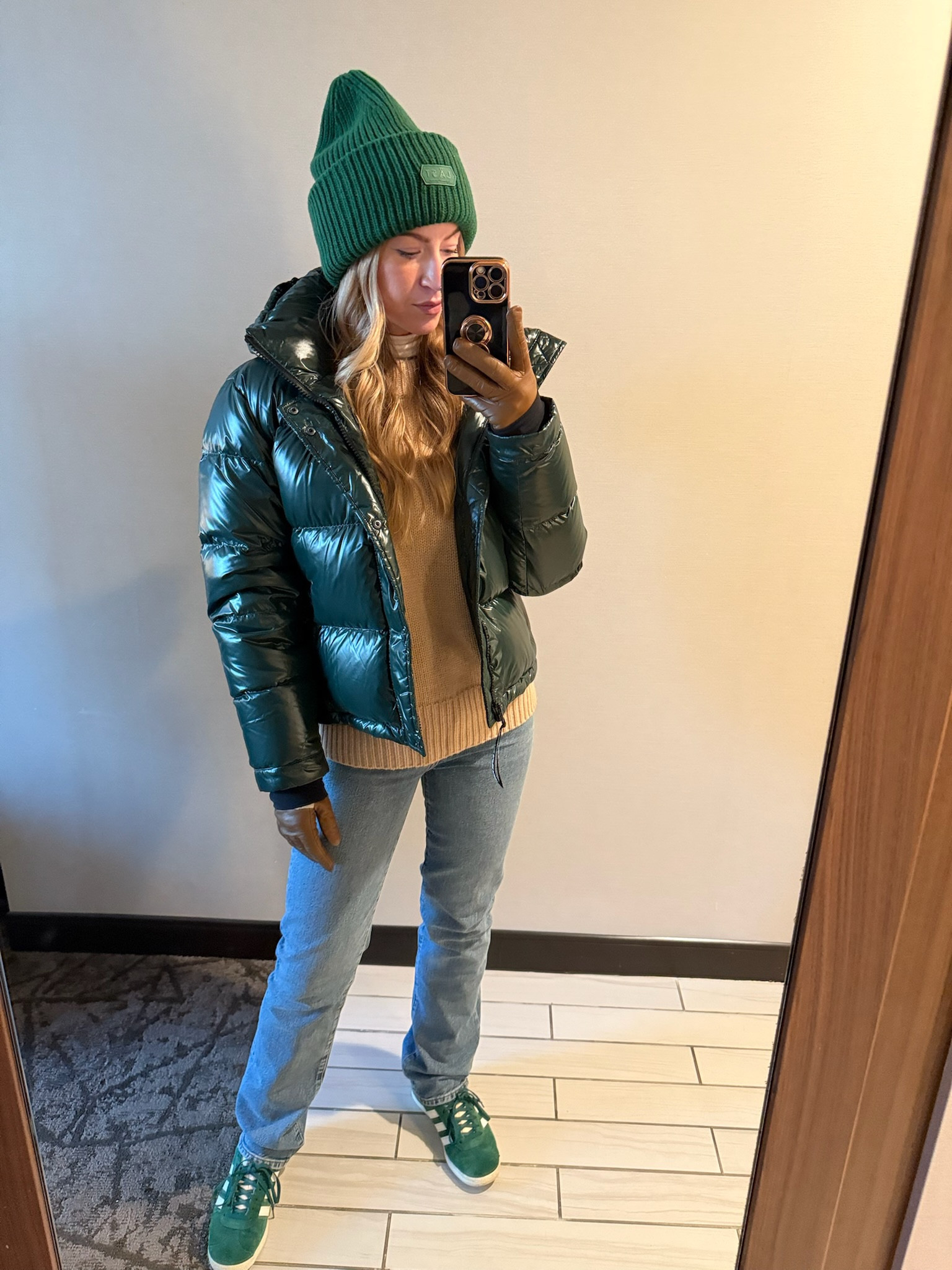 Super puff coat outfit!
Coat: wearing size small 
Denim: run TTS
Sweater: wearing size smalll

#LTKSeasonal #LTKBeauty #LTKStyleTip