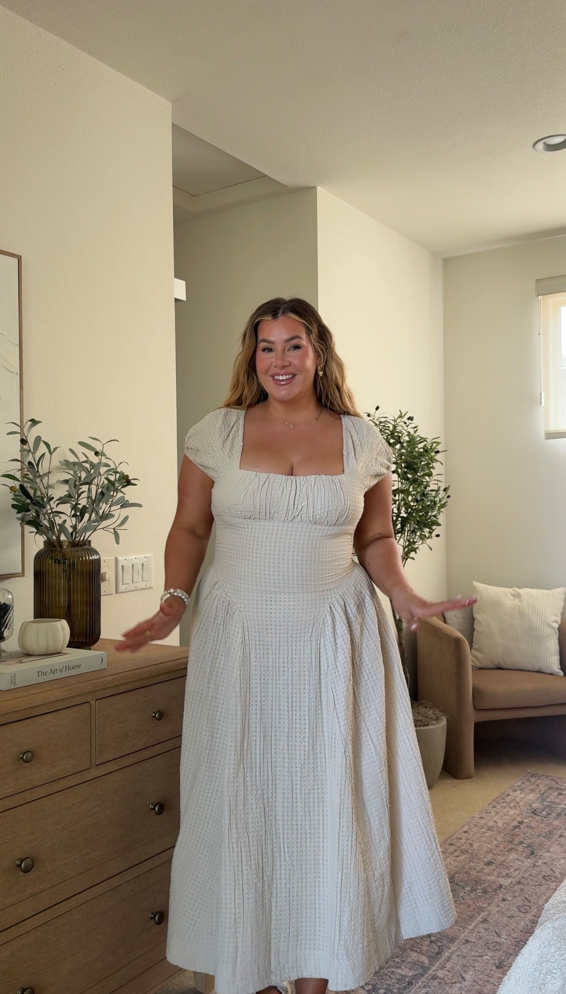 the v cut of this is stunning woowwww wearing size xl! 

#LTKSeasonal #LTKStyleTip #LTKMidsize