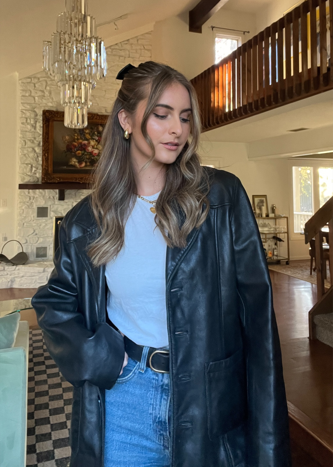 Leather blazer outfit for a night out

#LTKHolidaySale #LTKHoliday #LTKSeasonal