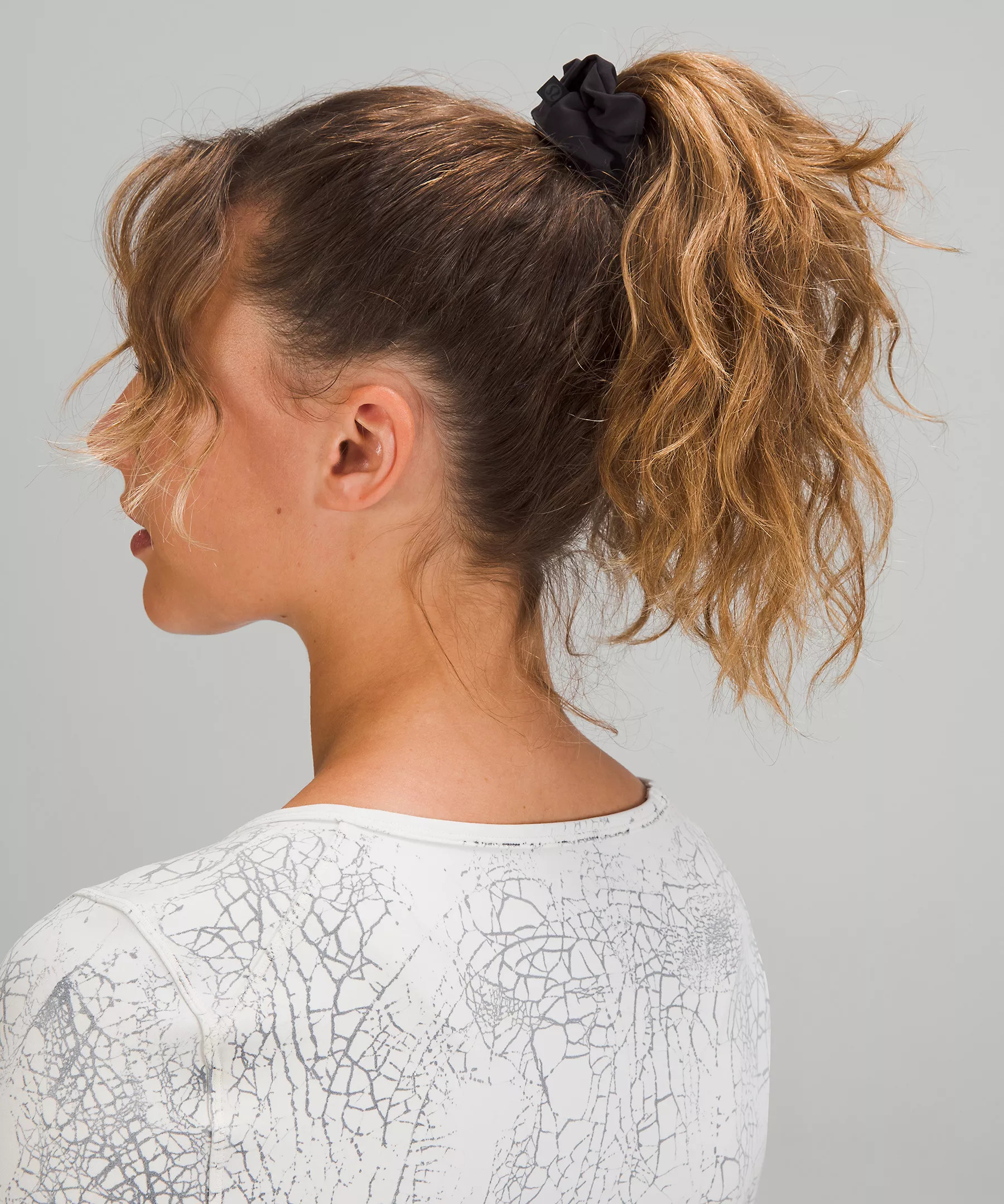 Uplifting Scrunchie | Women's Accessories | lululemon | Lululemon (US)