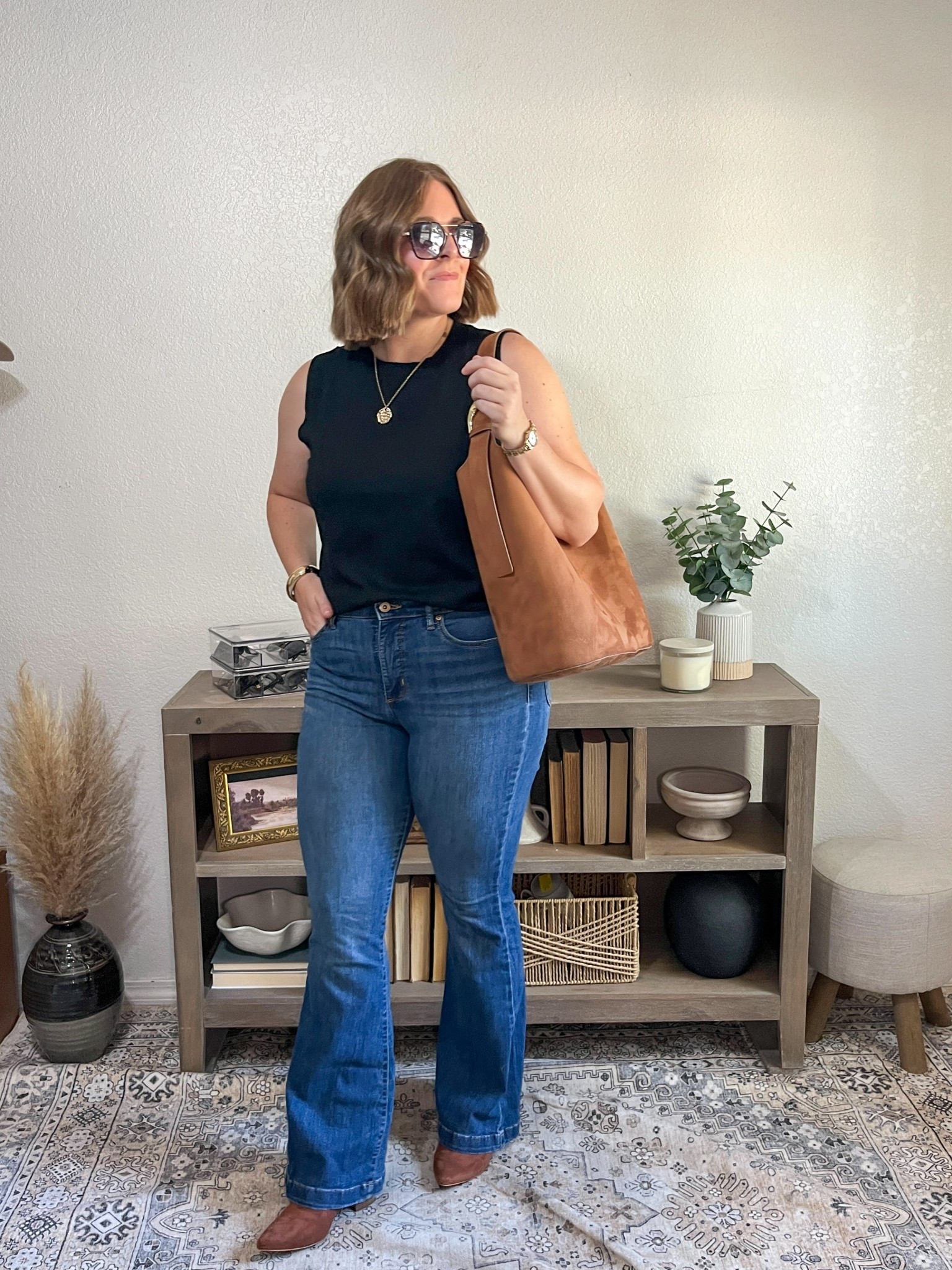 an early Fall staple // a classic top that is versatile and perfect for those early warm fall days. Wearing M in top (I sized down one)

#LTKSeasonal #LTKSaleAlert #LTKMidsize