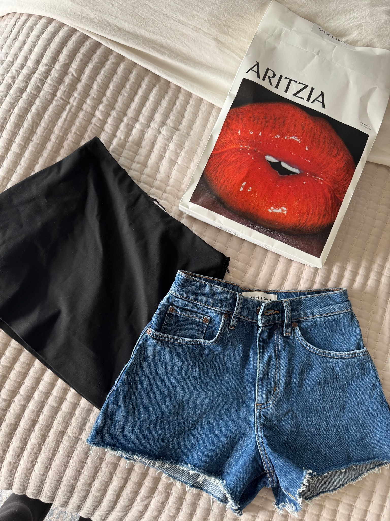 Must haves pt 4 Aritzia

#LTKFindsUnder100 #LTKFindsUnder50 #LTKSaleAlert