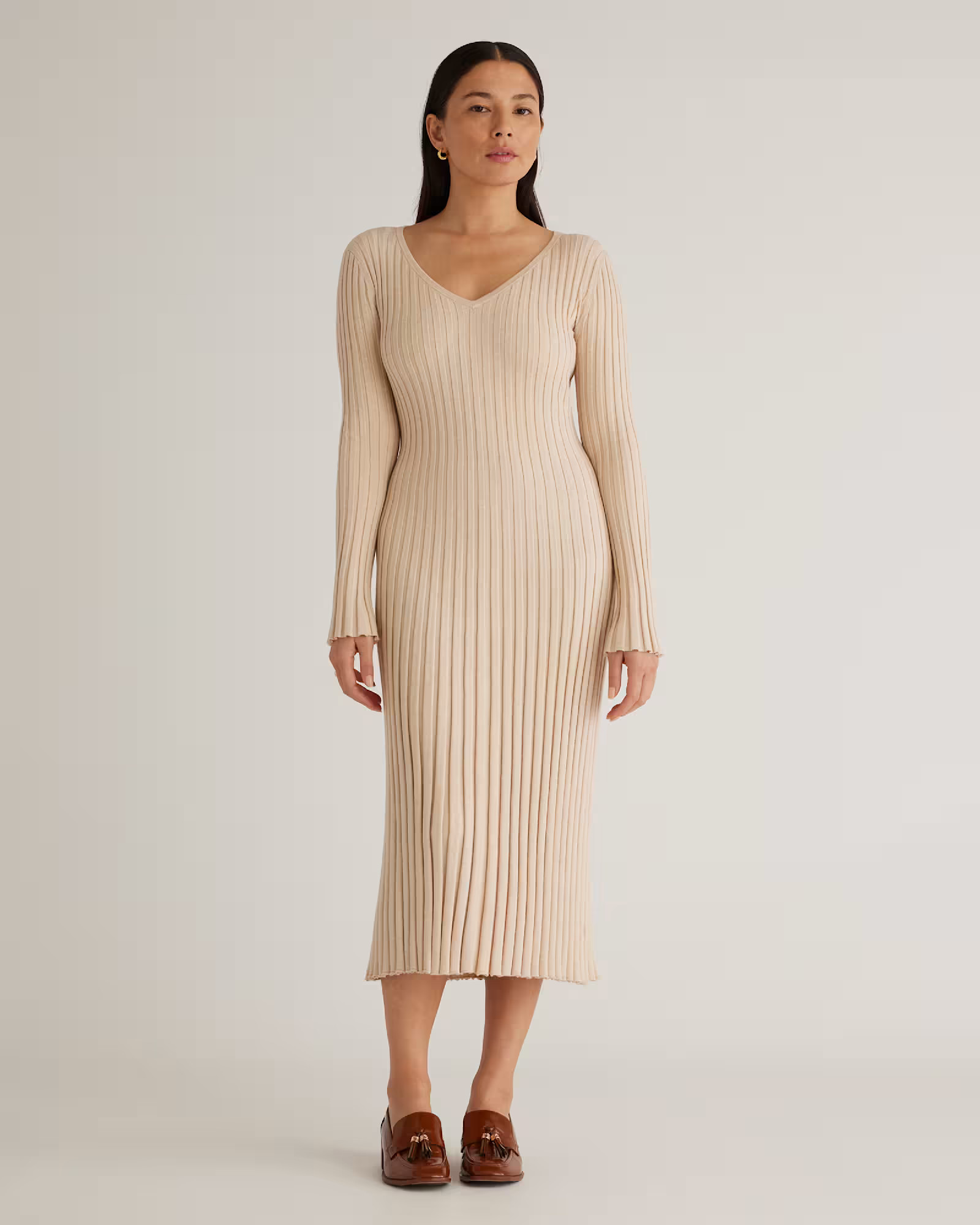 Cotton Cashmere Ribbed Long Sleeve V-Neck Midi Dress in Heather Oatmeal | Quince