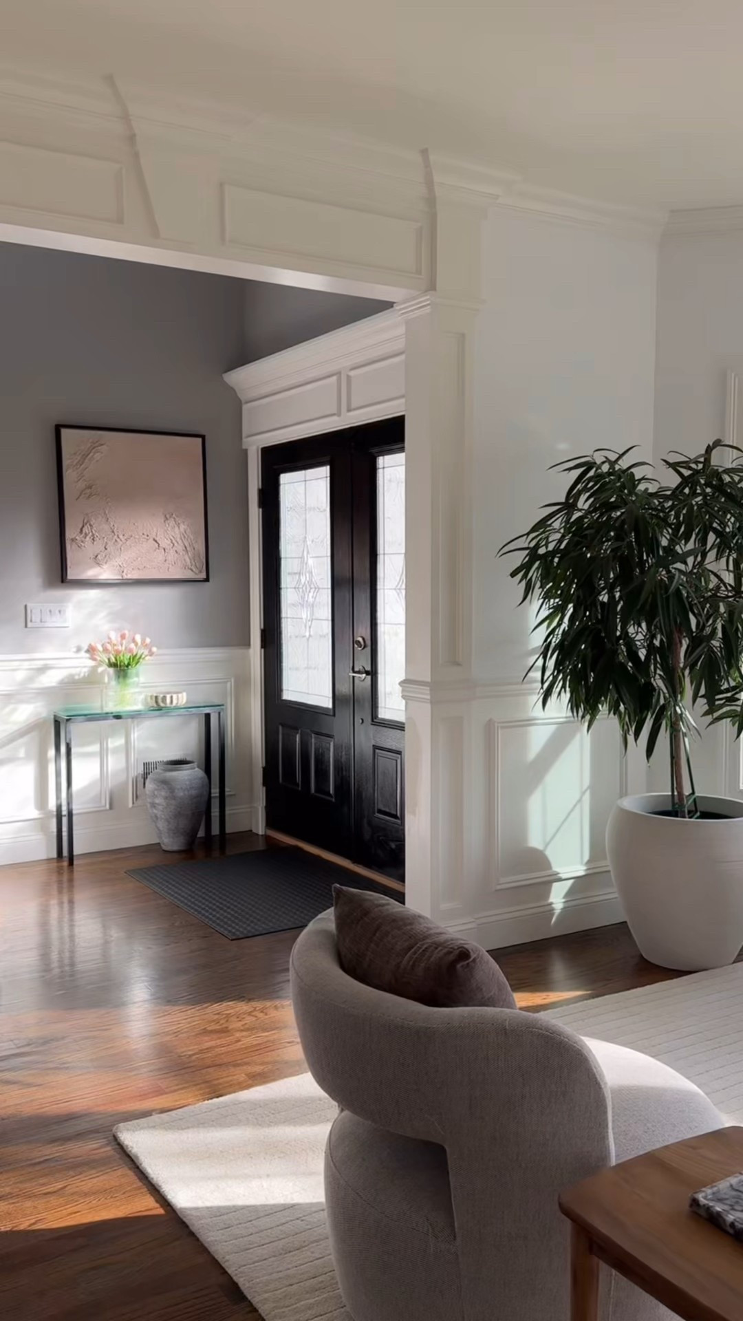 Soft light. Neutral tones. A home that feels calm, cozy, and lived-in. 🤍
I love pieces that create a space you can truly exhale in — simple, timeless finds that work for real life and layer beautifully over time.

Everything here is linked for easy, livable home styling.


#homedecor
#neutralhome
#livingroomdecor
#homeinspo
#cozyhome
#interiorstyling
#homefinds

#LTKmomlife #LTKOver40 #LTKHome