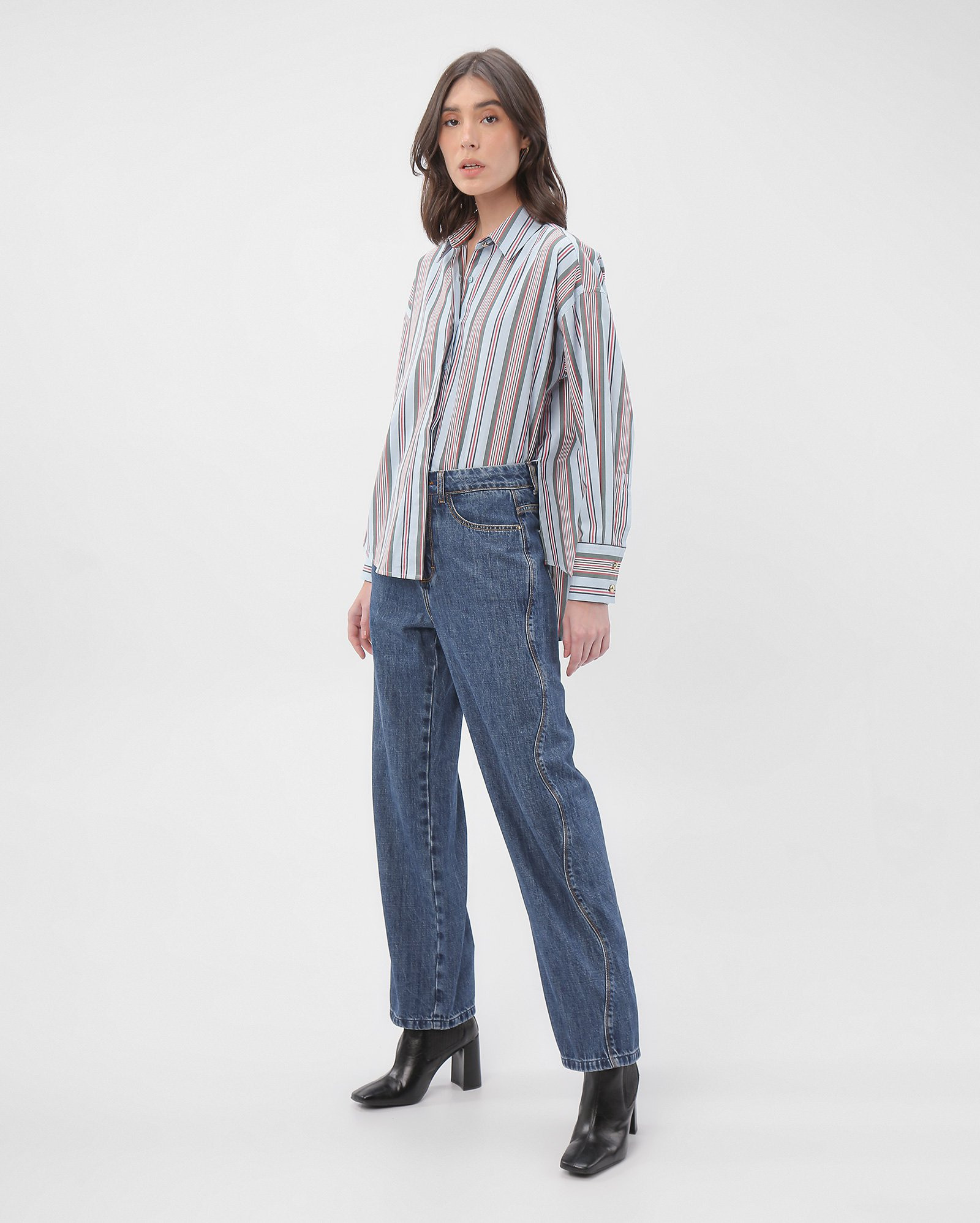 Calça jeans feminina reta Framed denim médio | Gallerist para Riachuelo | Riachuelo (BR)