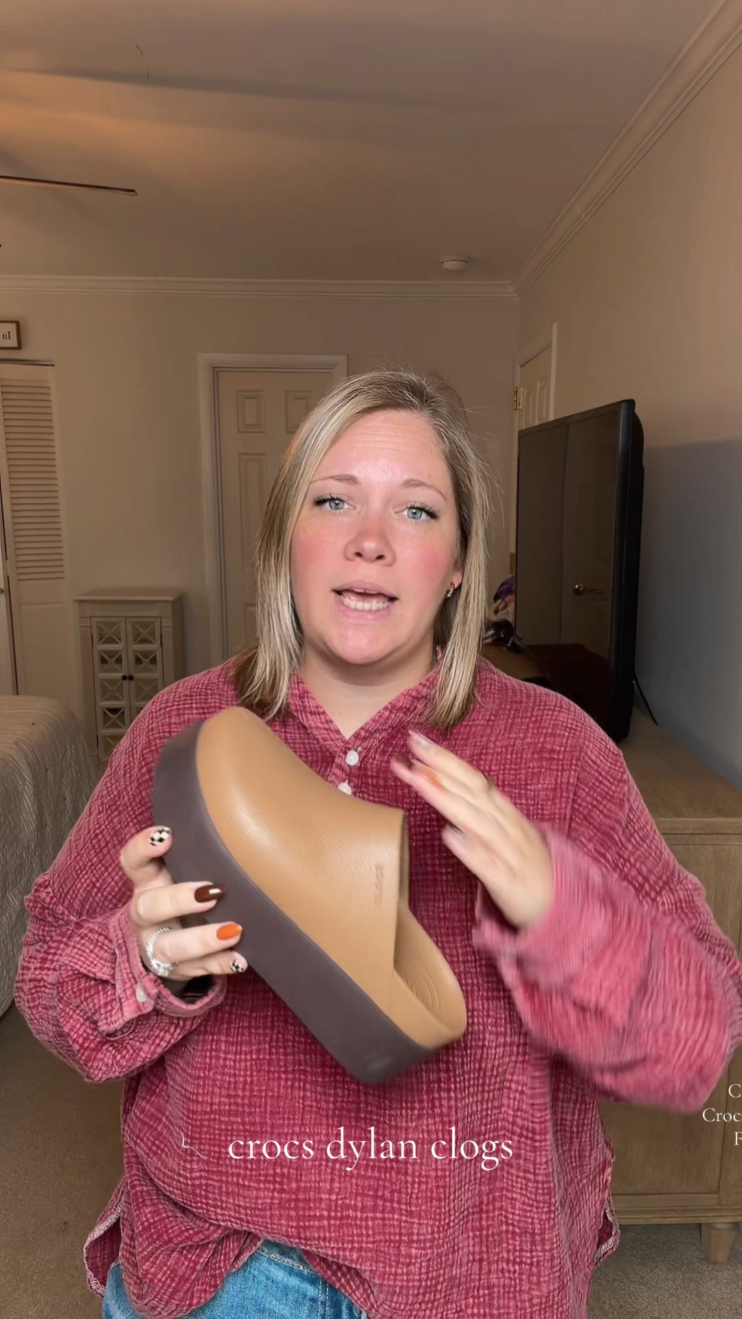 Crocs Dylan clogs 

#LTKFindsUnder100 #LTKShoeCrush #LTKWorkwear