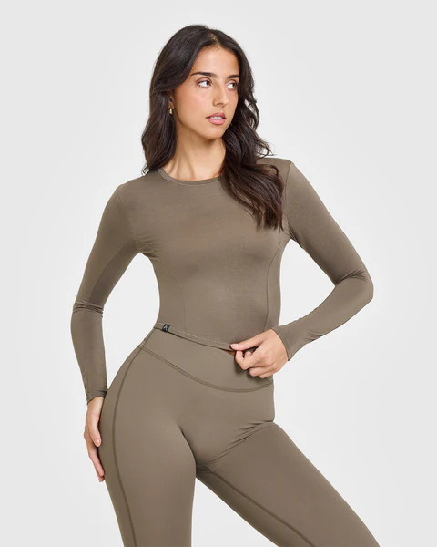 Mellow™ Soft Mid Long Sleeve Top 
 Moss Brown | Oner Active (UK / US)