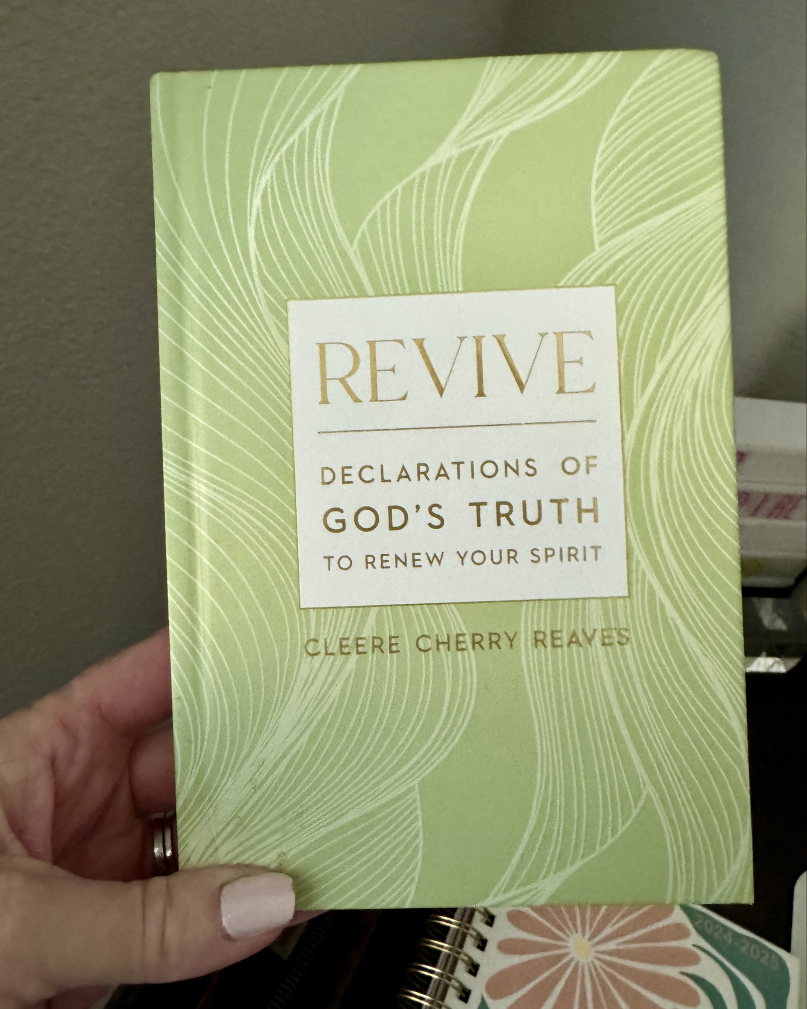 Kicking off the week sharing my two devotionals I’m currently reading. Revive is a weekly view with tips to reference all week while Mom Heart Moments by Sally Clarkson is a daily view. 

#LTKGiftGuide #LTKFamily #LTKFindsUnder50