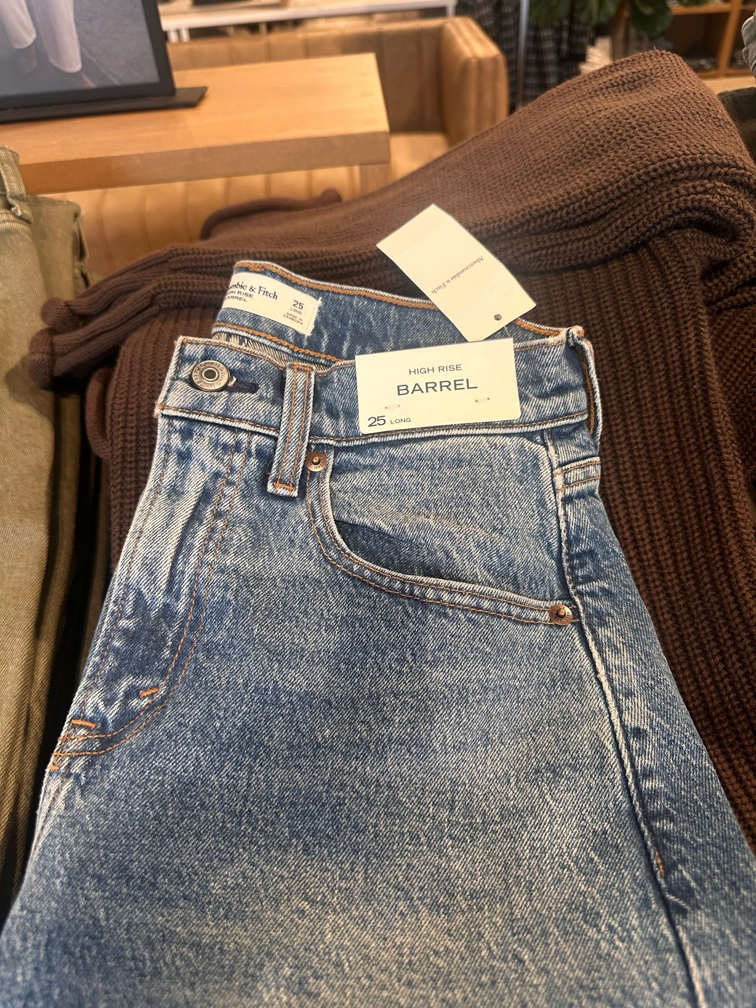LOVE!! Barrel jeans at a&f! I’m 5’4 and I’m getting them in long
