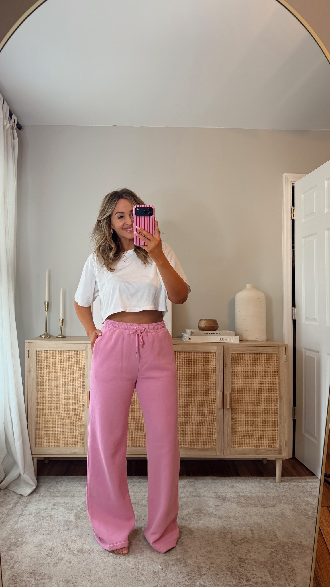 cozy lounge pieces i’m loving! these lounge pants are SO soft and lightweight. the come in several colors + lengths. i’m in the MED long. size MED top @amazon @abercrombie 