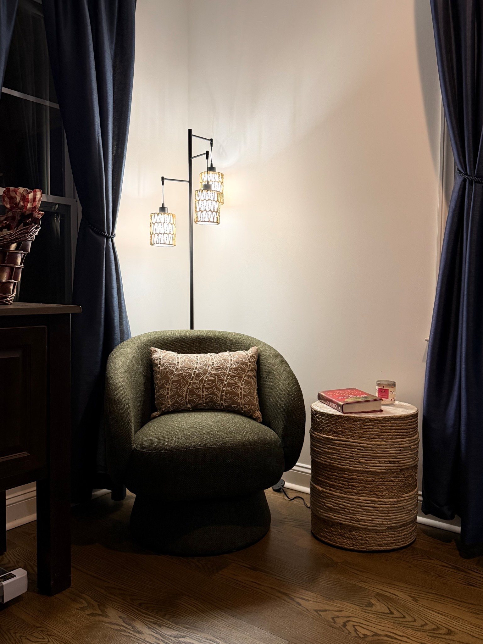 The perfect little reading nook!  Gives just enough light 💡! If you’re looking for a stylish accent lamp that makes a space feel elevated without being bulky, this is such a great find. Highly

#LTKHome #LTKOver40 #LTKselfcare