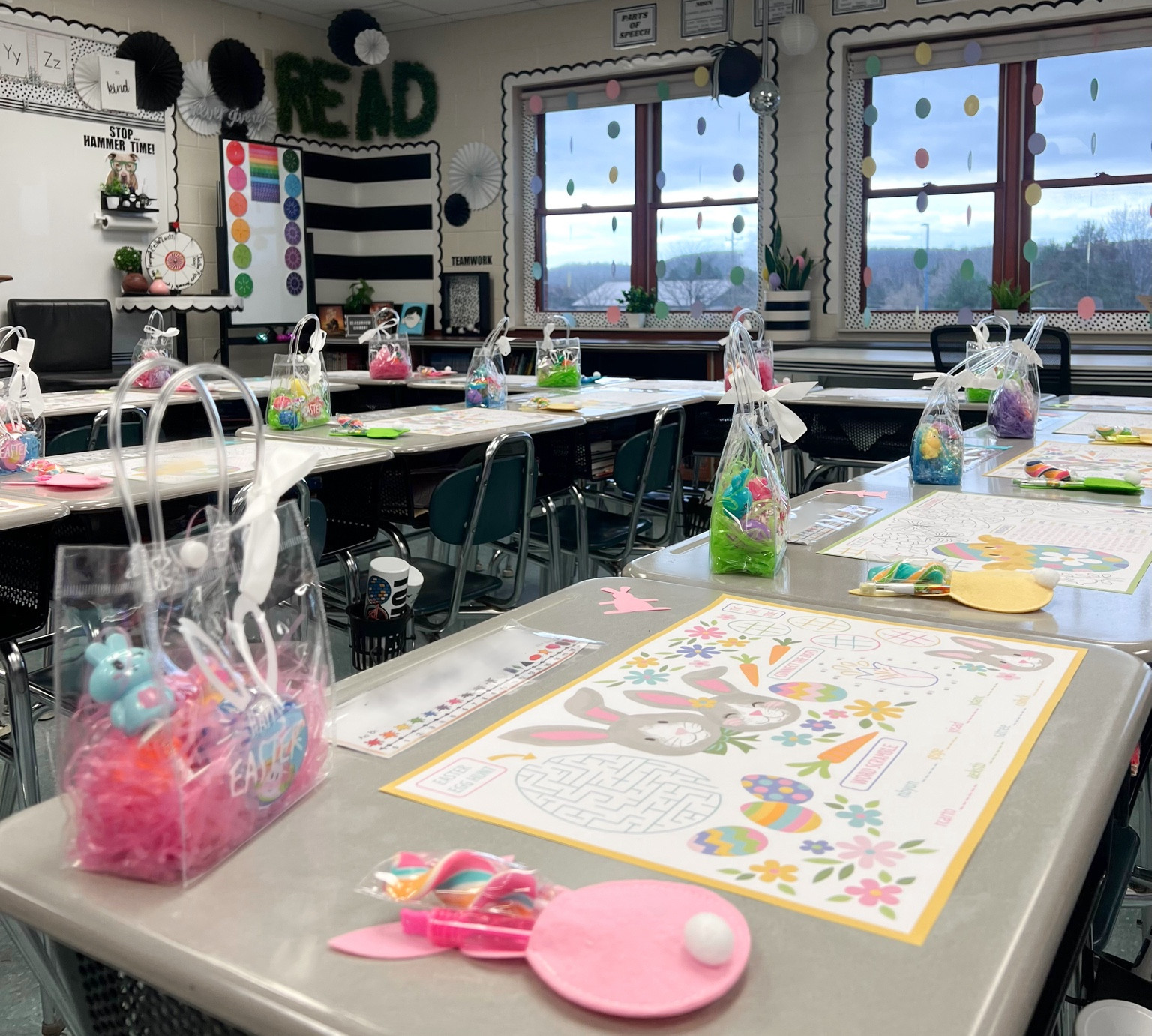 EASTER FUN IN MY CLASSROOM! 💕🐰🫶🏼

#LTKfindsunder50 #LTKkids #LTKSeasonal