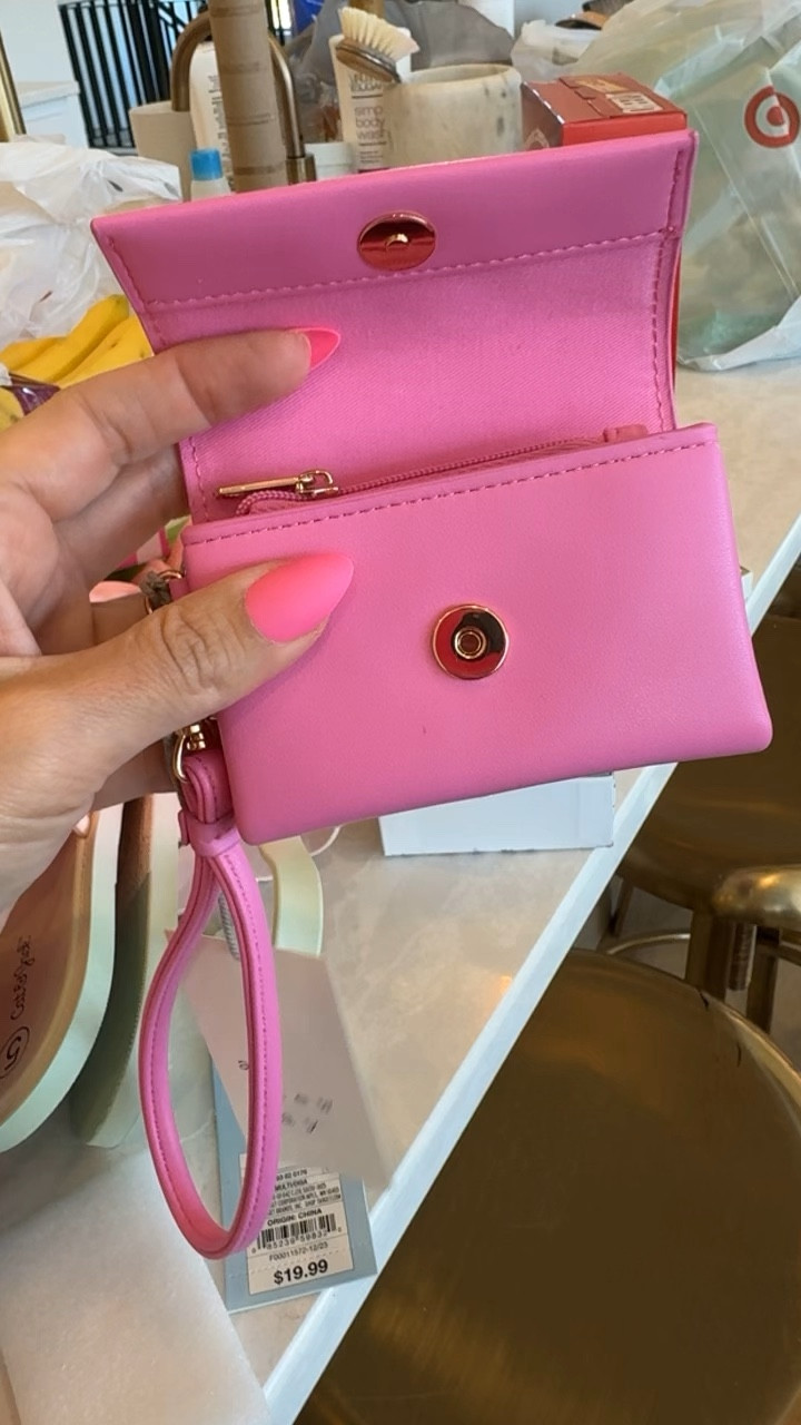 How cute is this little keychain wallet from Target! 

#LTKover40 #LTKfindsunder50 #LTKstyletip