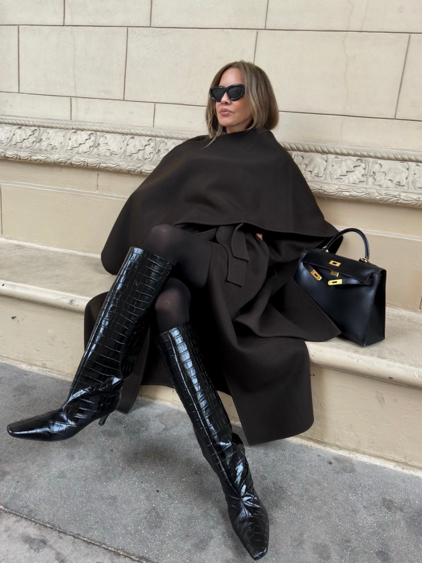 A coat with a matching scarf.. yes please !