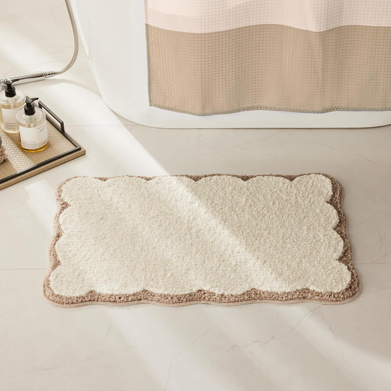 Luxury Microfiber Bathroom Rugs, Beige Sand Scalloped Bath Rug Boho Farmhouse Cute Aesthetic Prep... | Amazon (US)